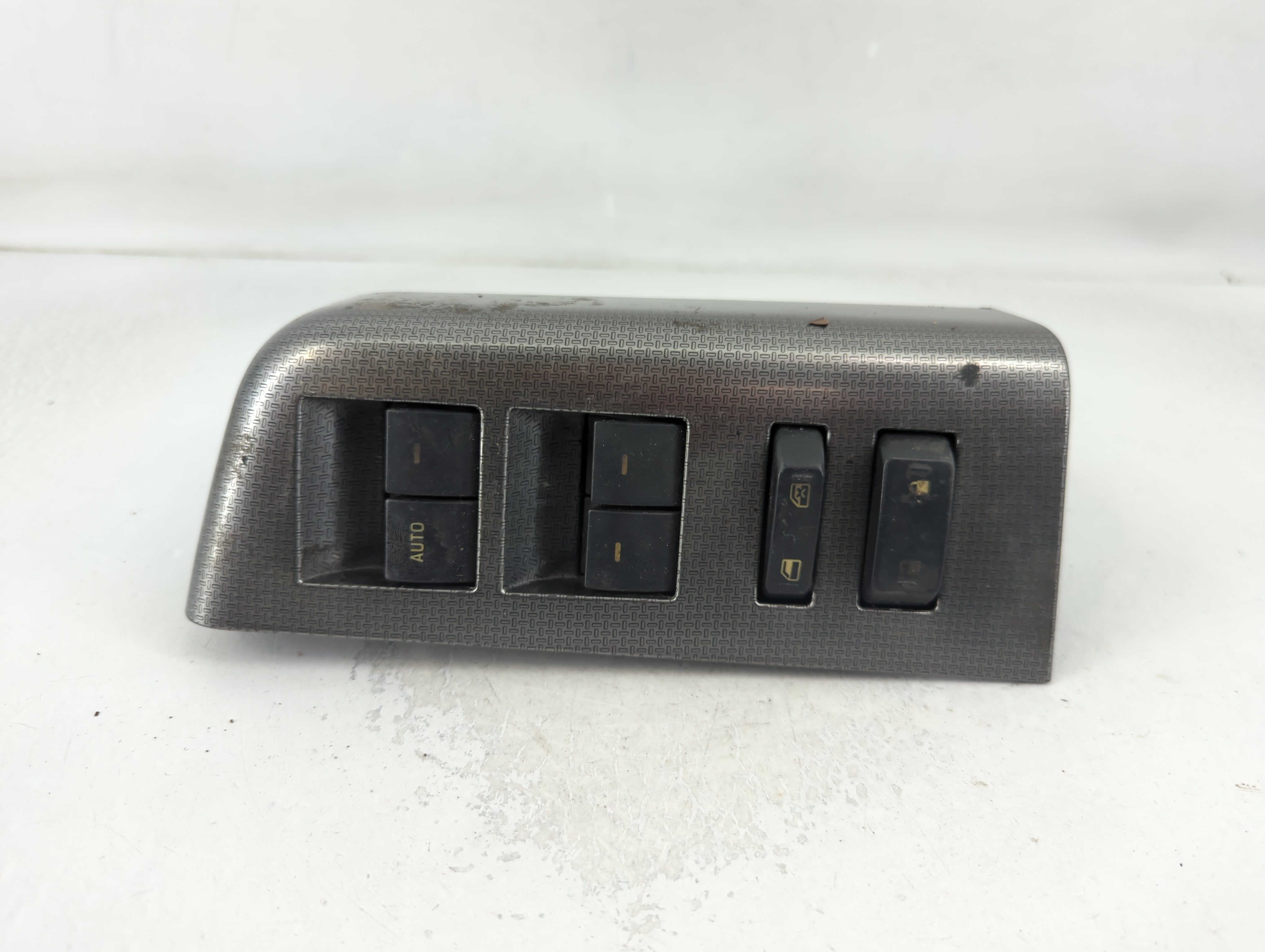 Picture of Ford F-250 Driver Left Door Master Power Window Switch 789059
