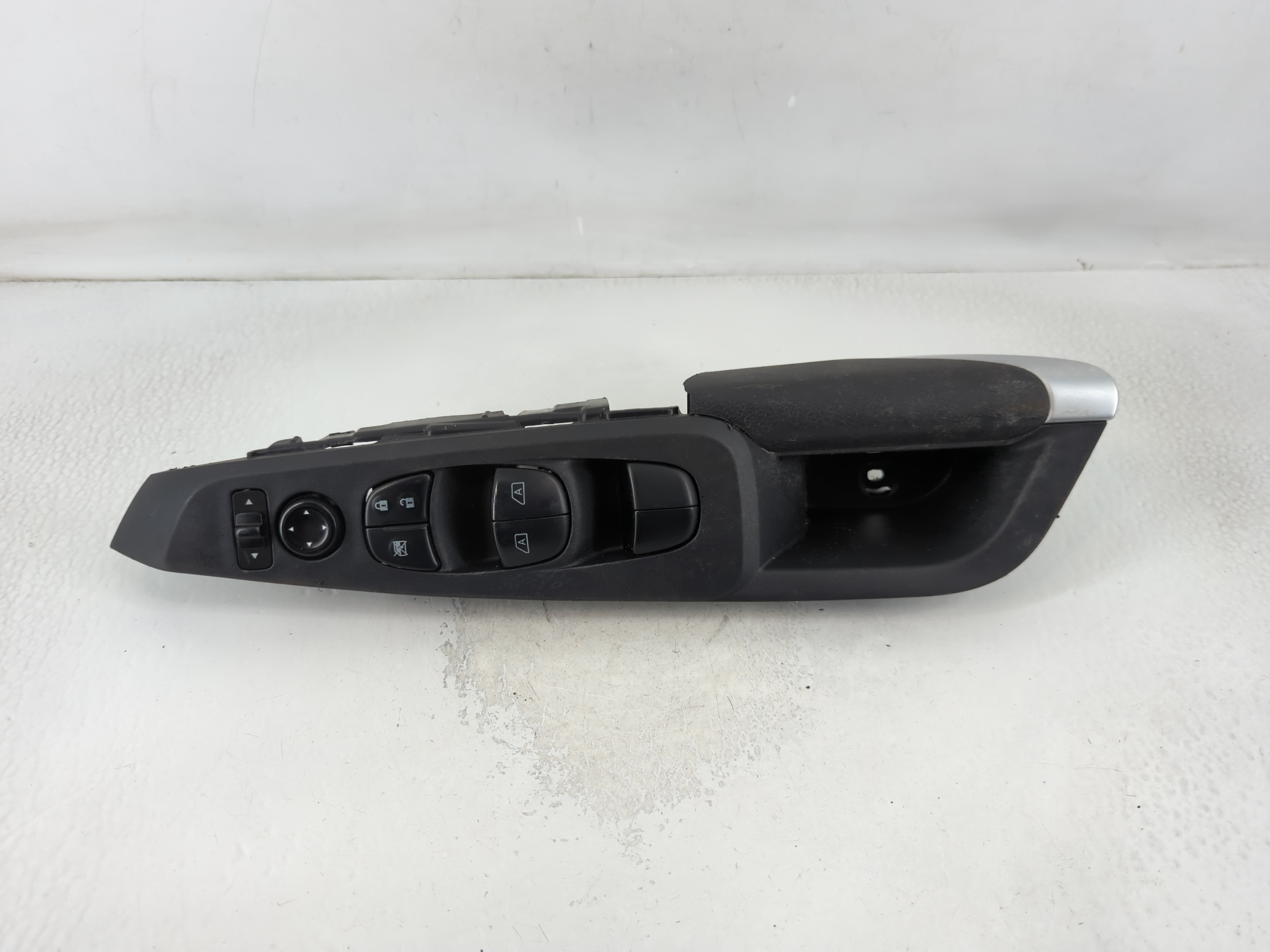 2018-2021 Nissan Kicks Driver Left Door Master Power Window Switch 789128 - Oemusedautoparts1.com