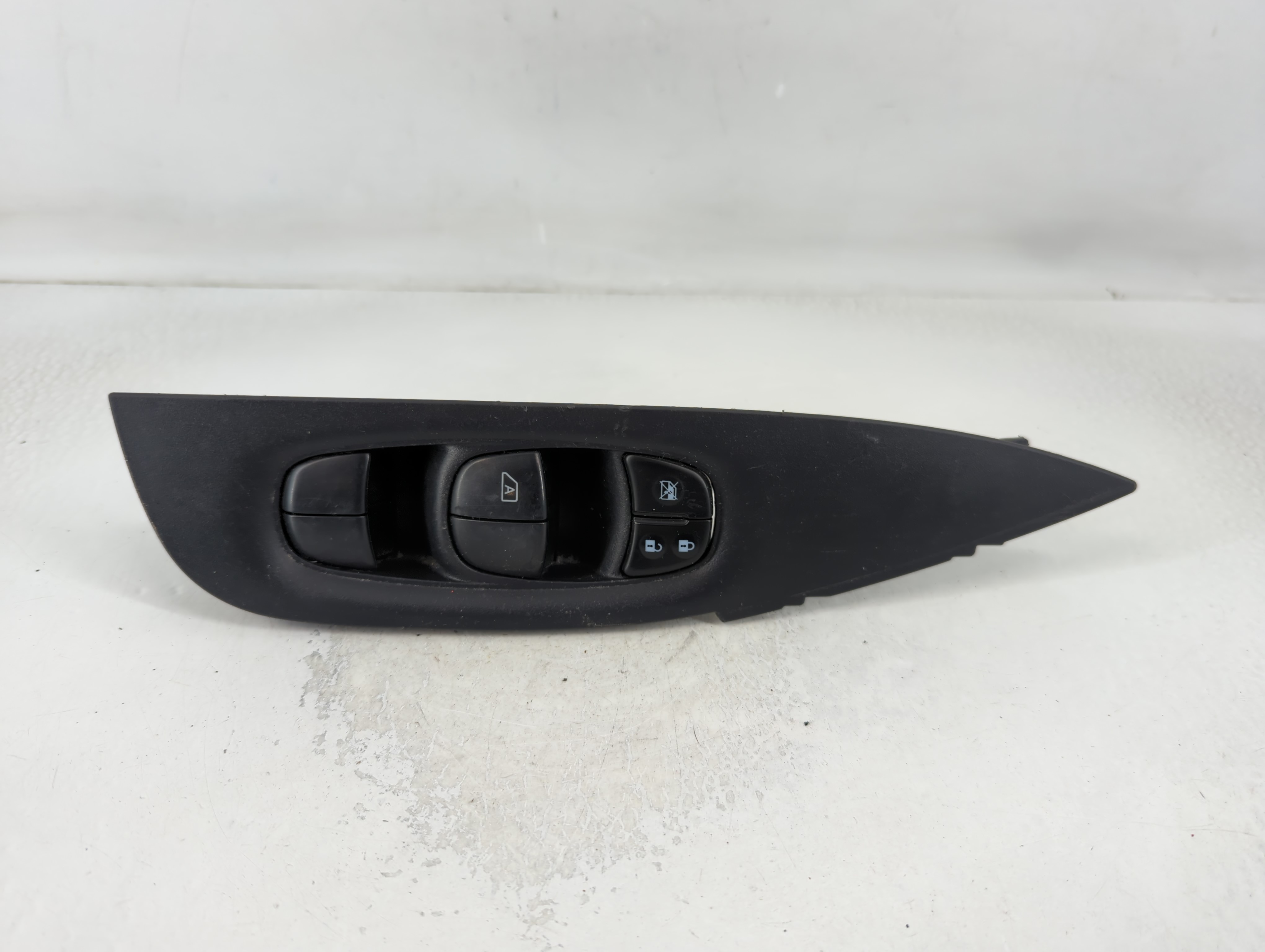 2014-2020 Nissan Rogue Driver Left Door Master Power Window Switch 789135 - Oemusedautoparts1.com