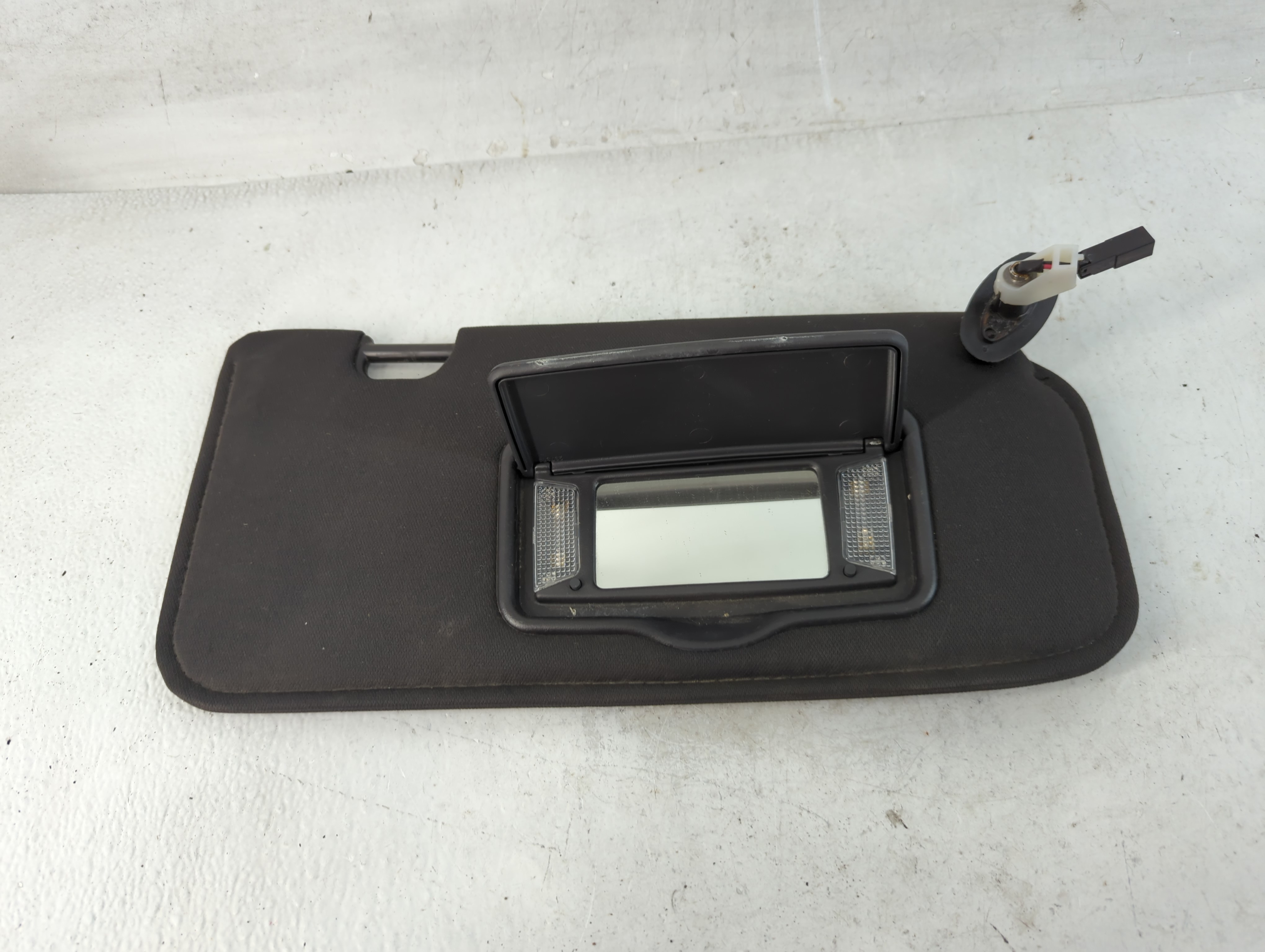 Picture of 2008-2009 Ford Escape Passenger Sun Visor Mirror Right Sunvisor 789154