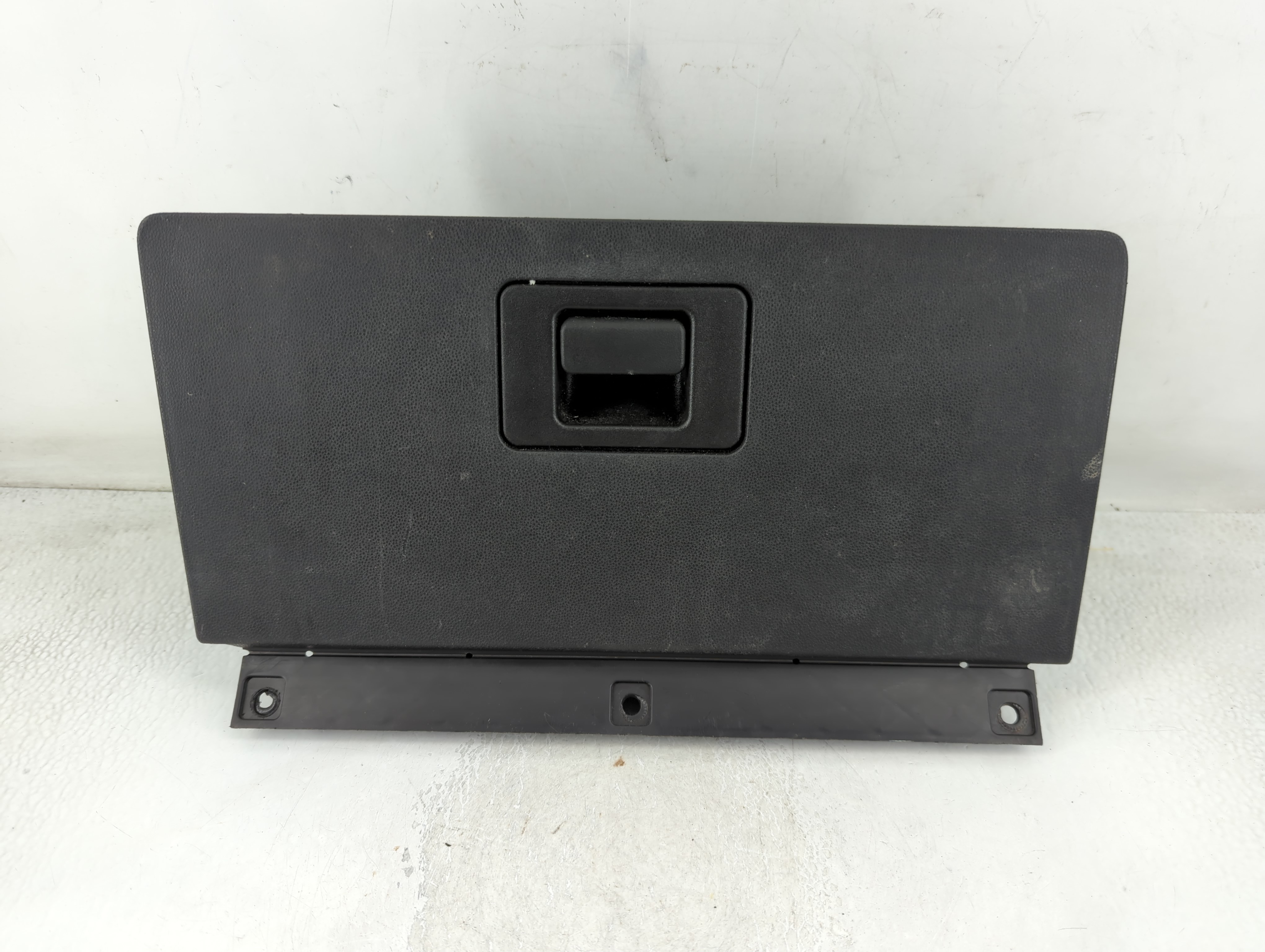 Picture of 2009 Ford Escape Passenger Glove Box Door Storage Compartment 789204