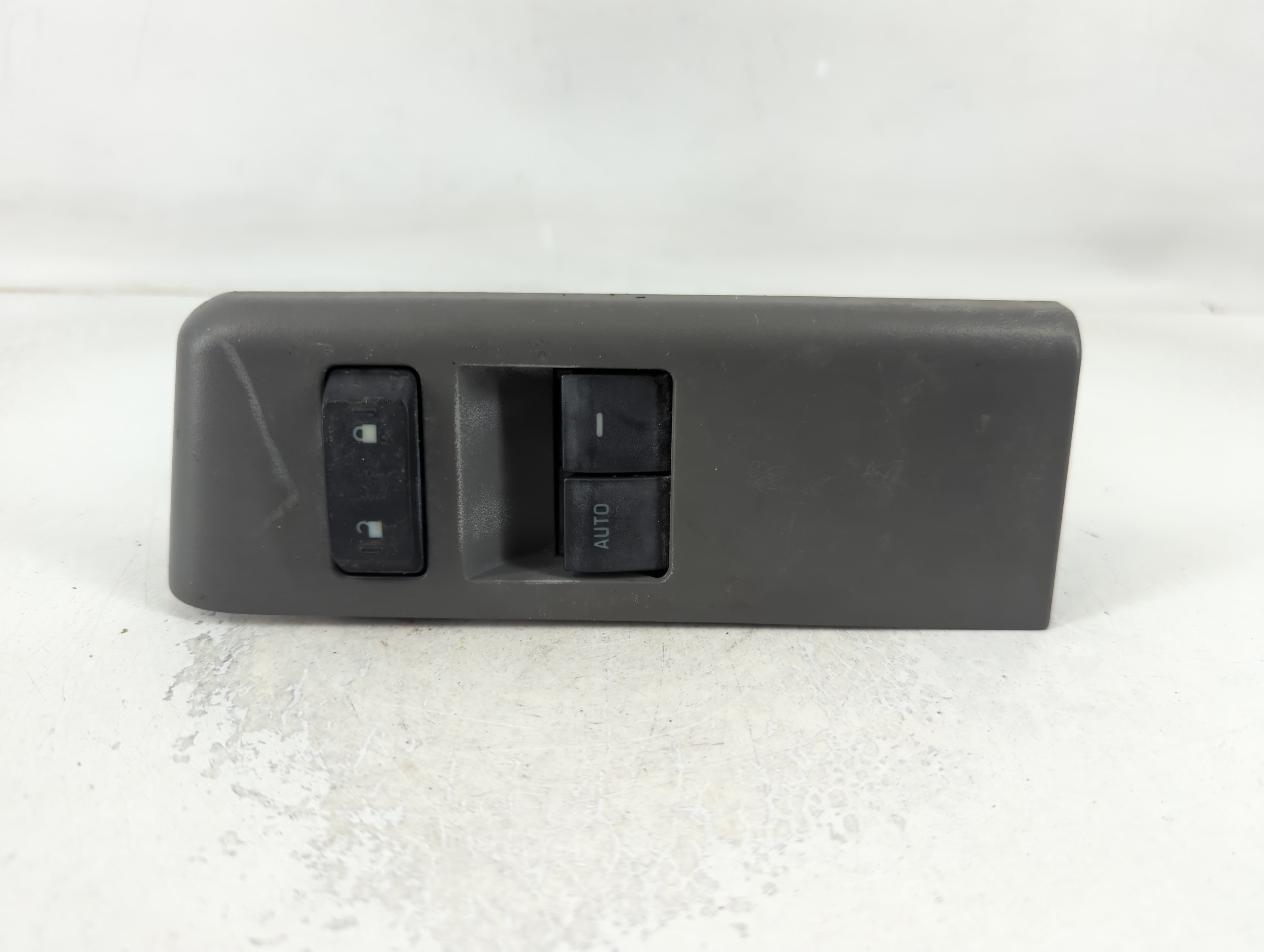 2009 Ford E-350 Super Duty Driver Left Door Master Power Window Switch 789244 - Oemusedautoparts1.com