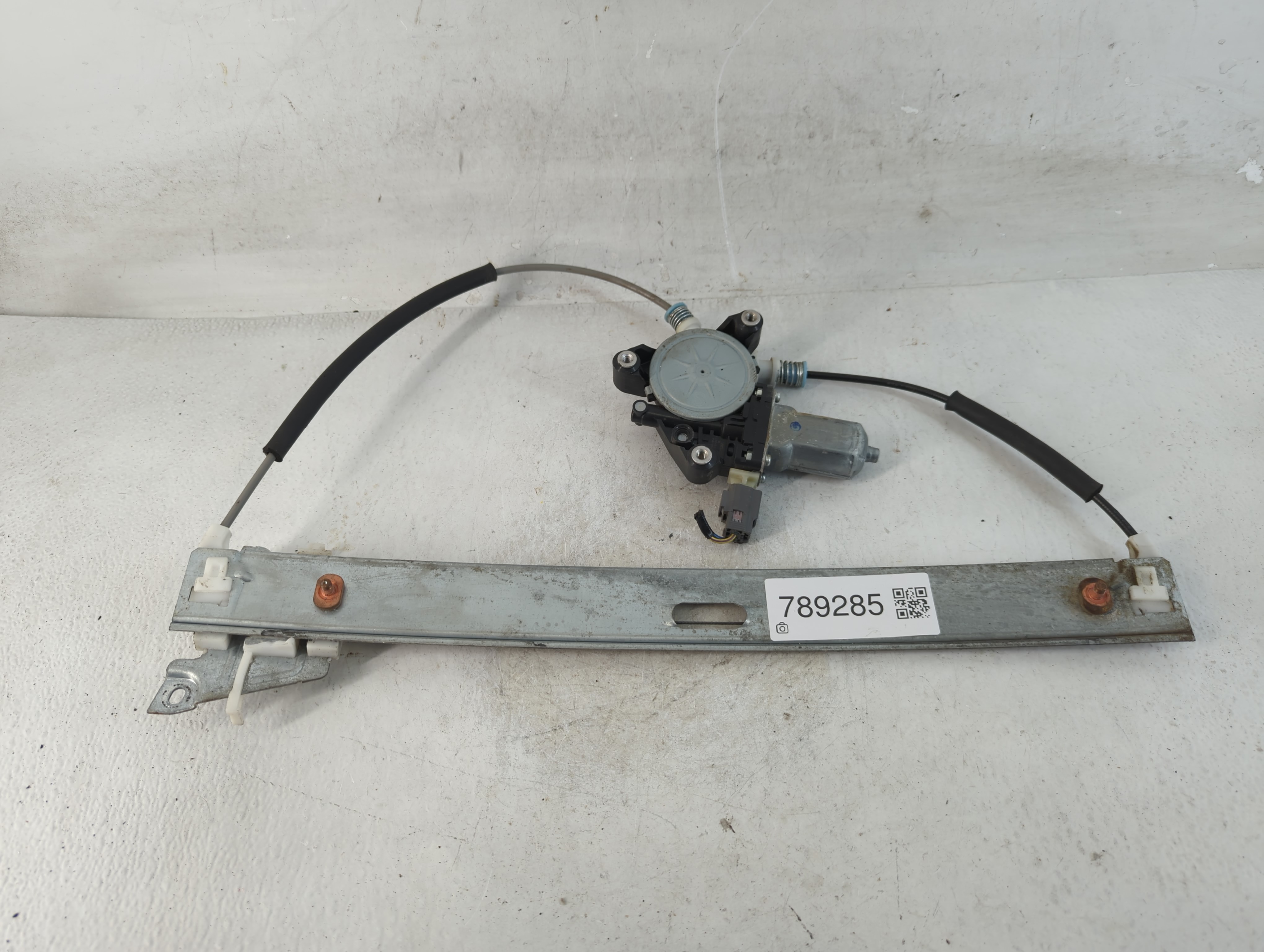 Picture of 2008-2012 Ford Escape Driver Left Front Window Regulator 789285