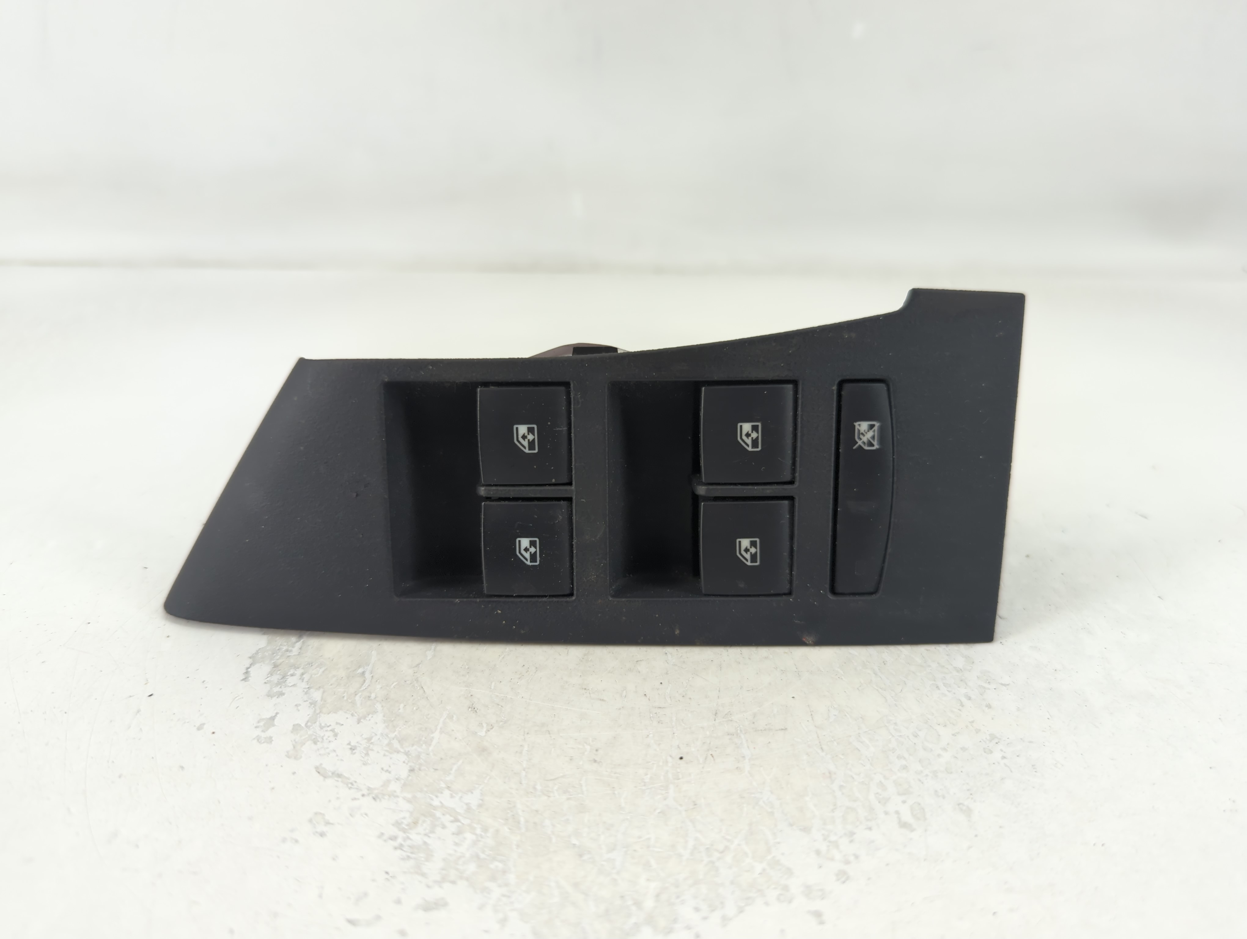 2013-2016 Buick Encore Driver Left Door Master Power Window Switch 789341 - Oemusedautoparts1.com