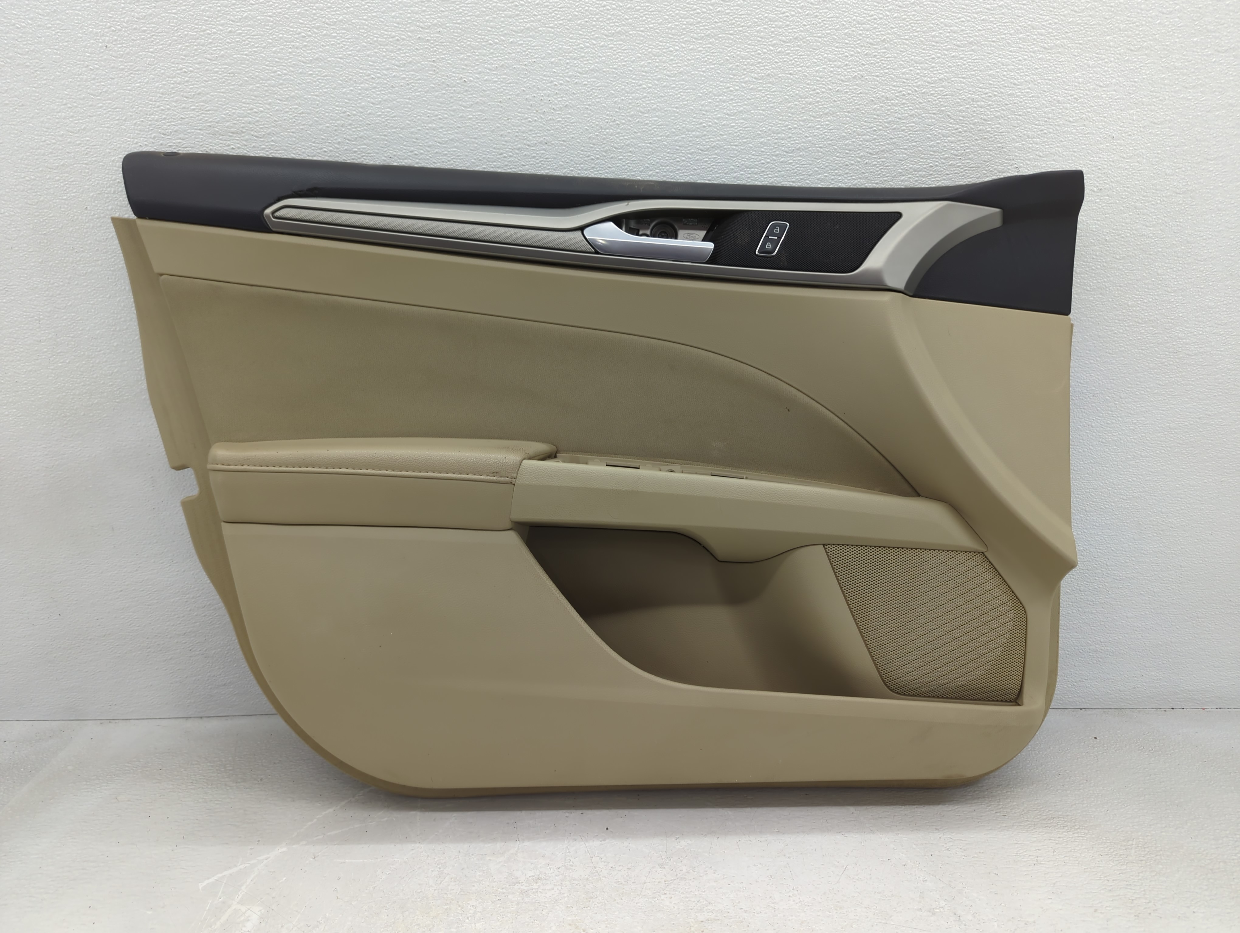 2013 Ford Fusion Front Left Driver Interior Door Panel Trim 789407 - Oemusedautoparts1.com