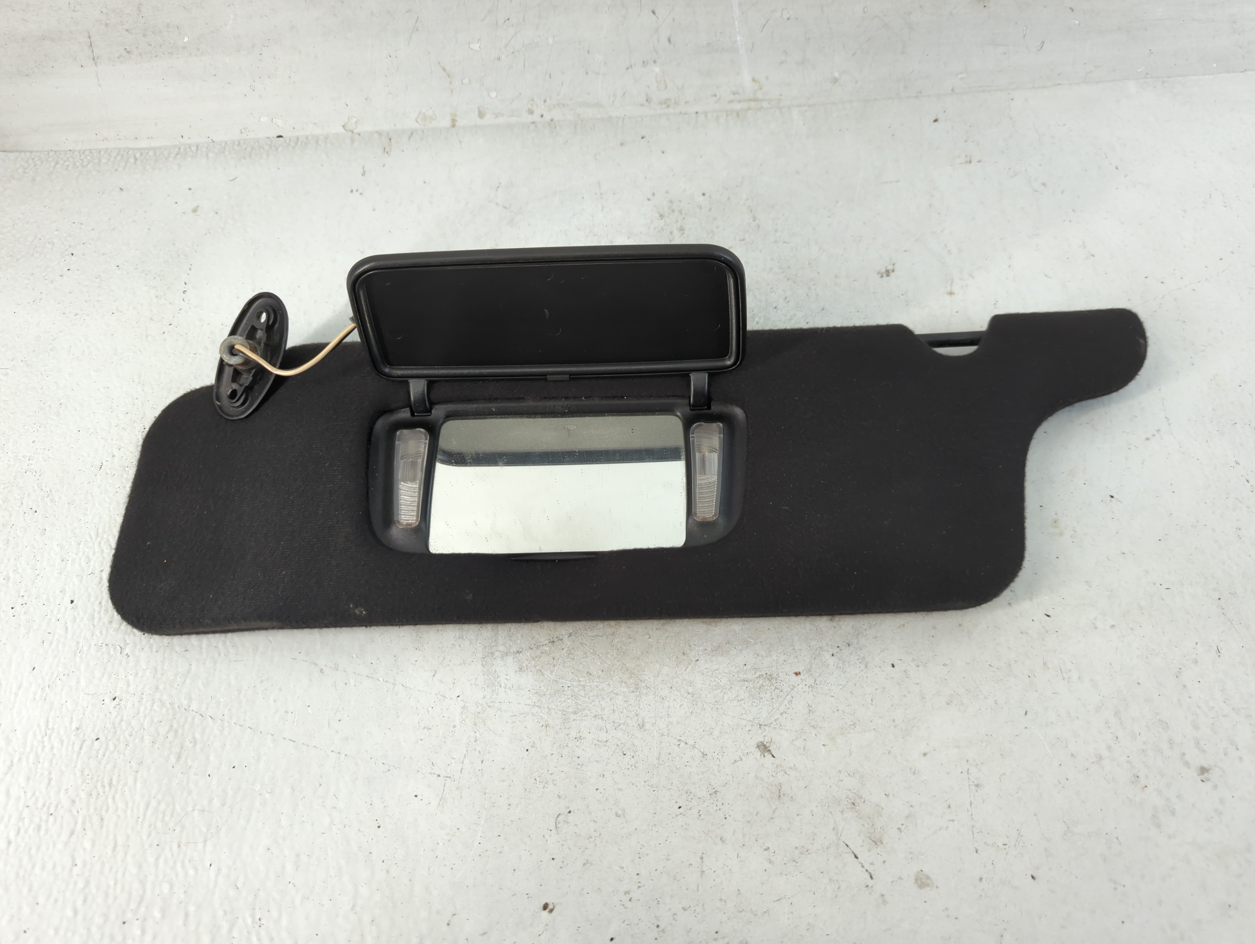 1997 Ford Mustang Driver Sun Visor Mirror Left Sunvisor 789445 - Oemusedautoparts1.com