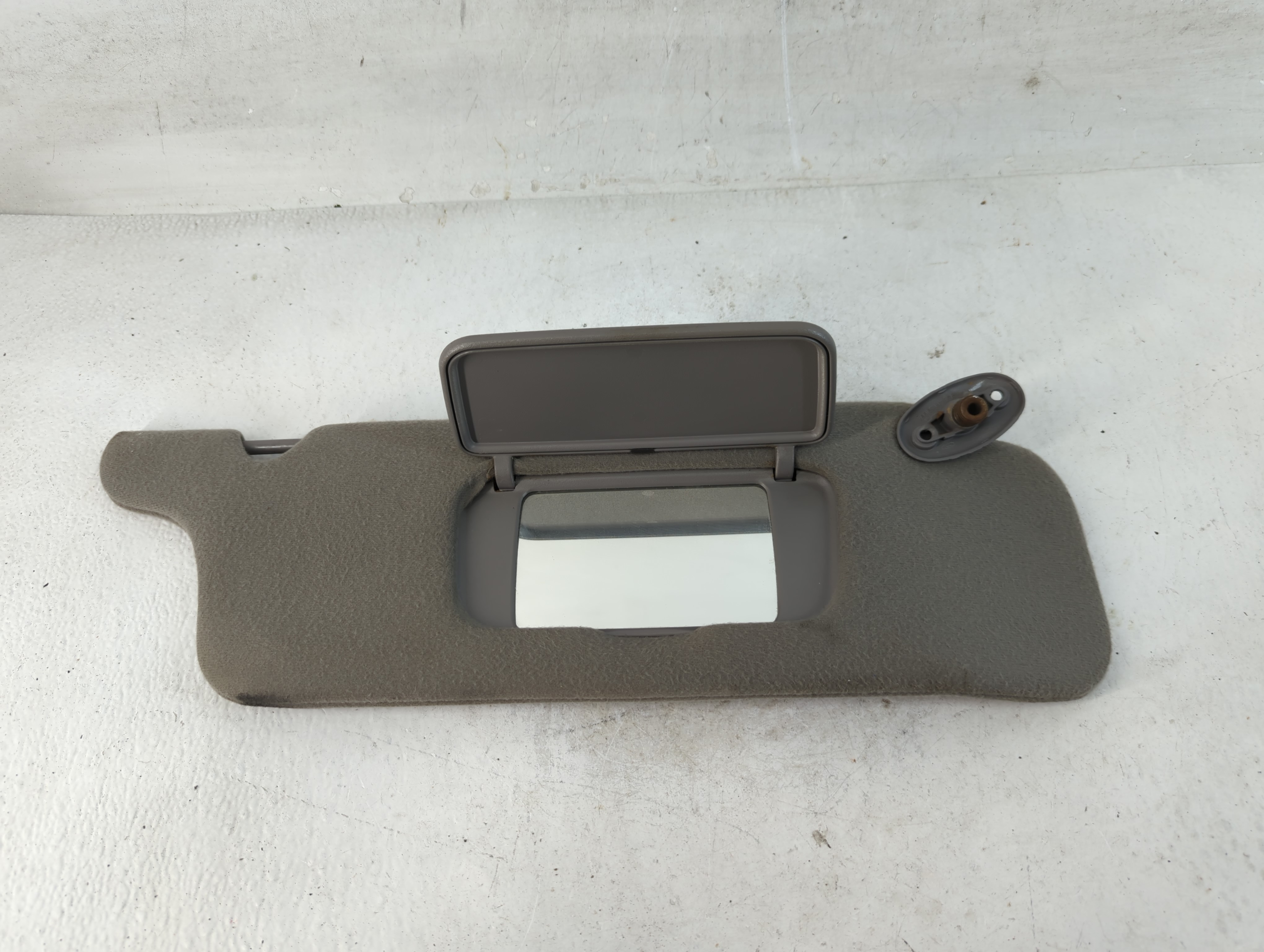 Picture of 2000-2002 Ford Mustang Passenger Sun Visor Mirror Right Sunvisor 789479
