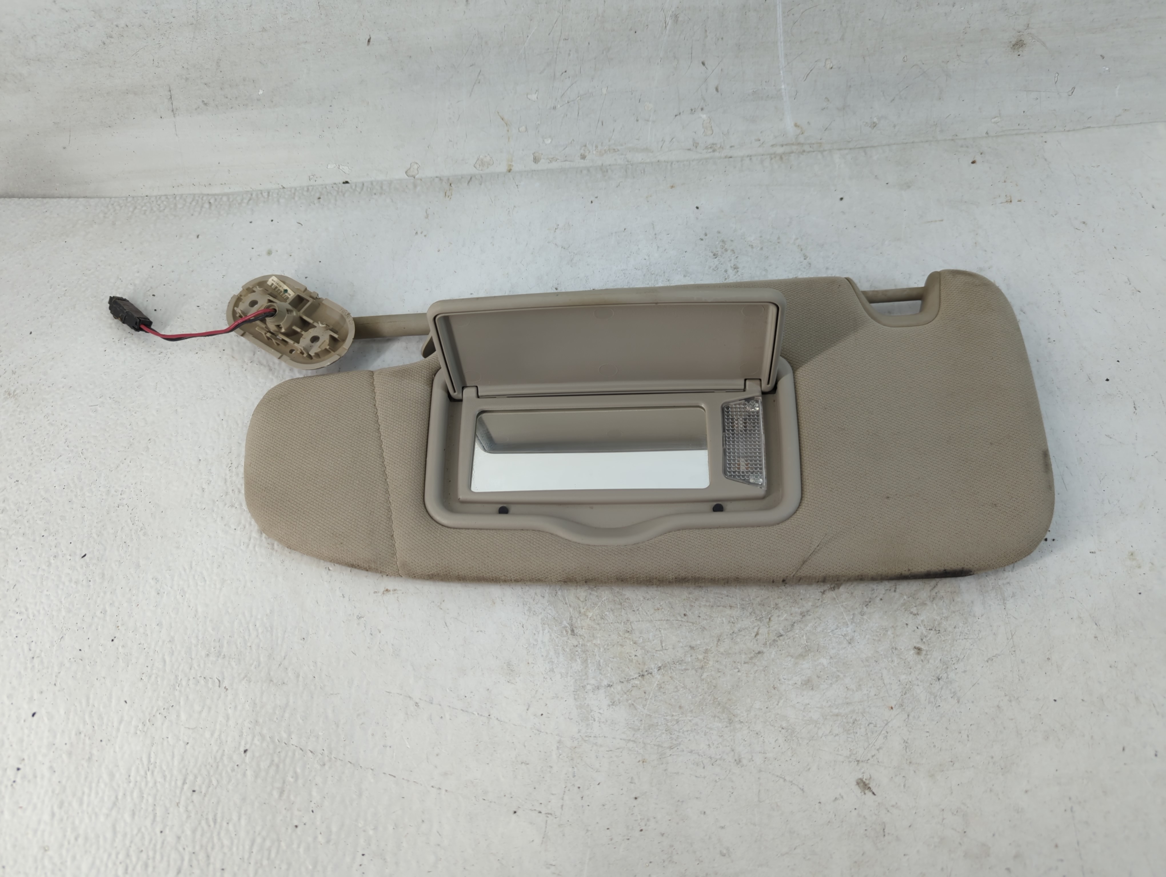 Picture of 2010-2012 Ford Fusion Driver Sun Visor Mirror Left Sunvisor 789610