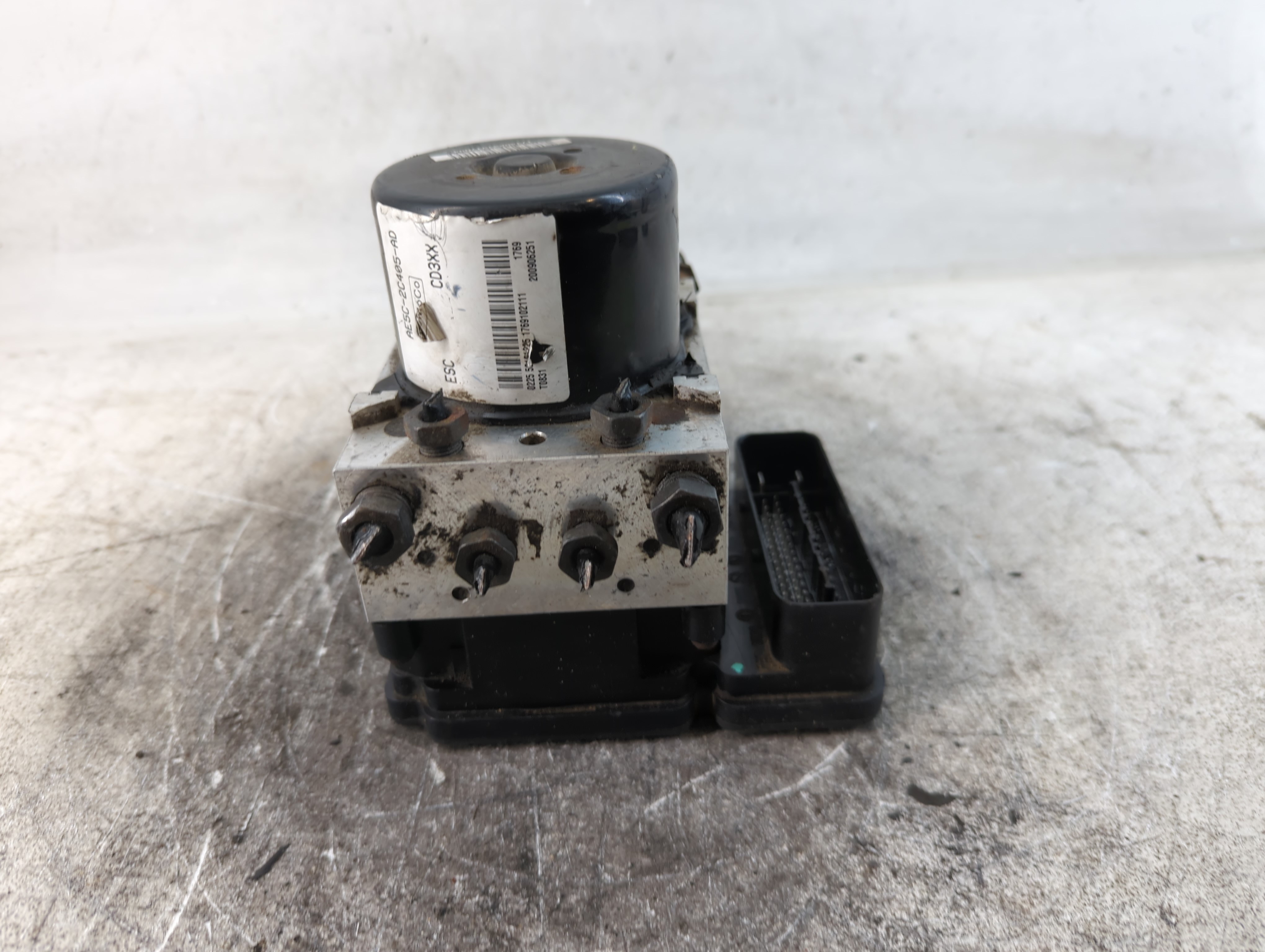 2010-2012 Ford Fusion Abs Pump Control Module 789616 - Oemusedautoparts1.com