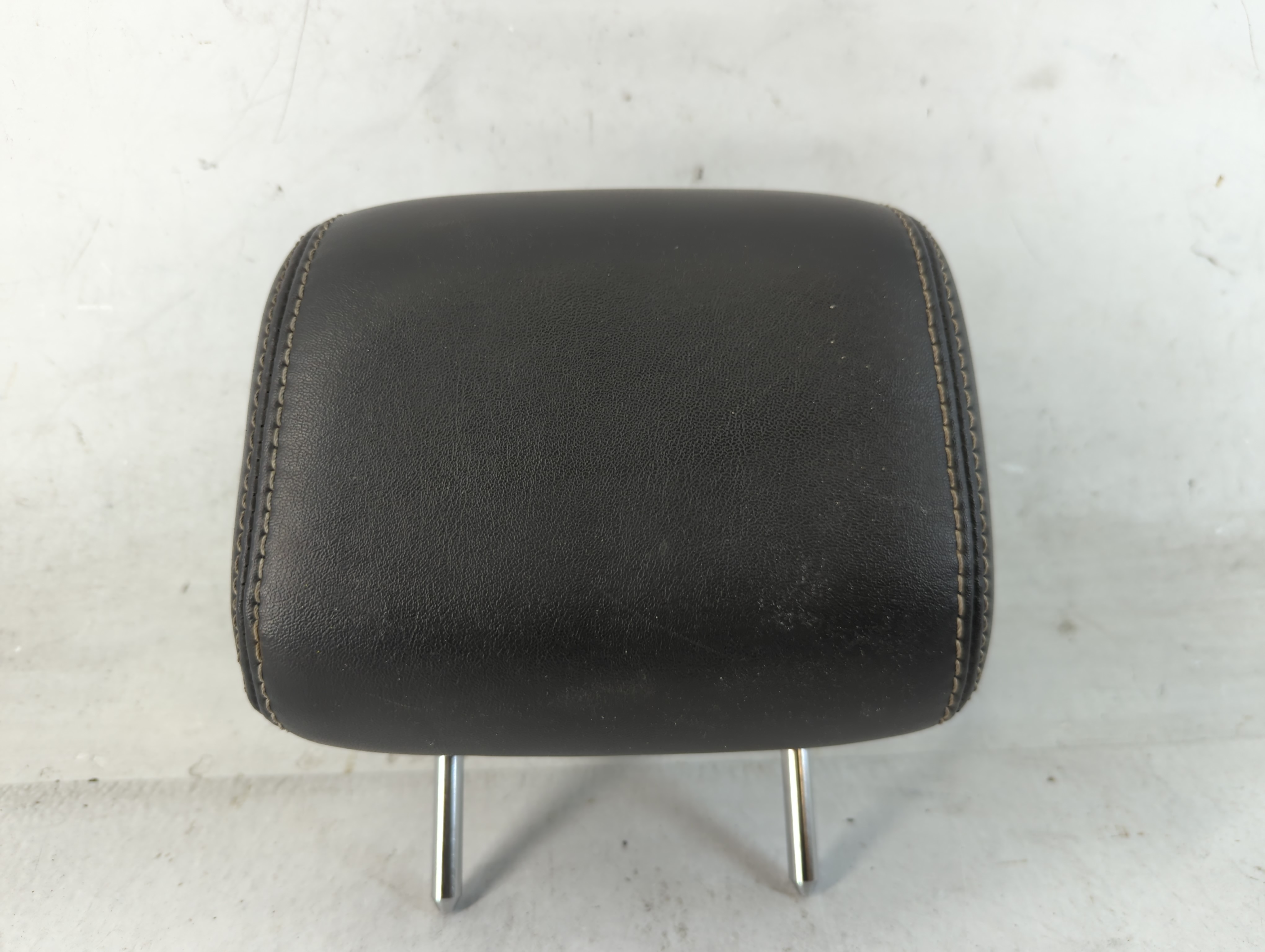 Picture of 2010-2010 Ford Fusion Headrest Head Rest Rear Seat 789630