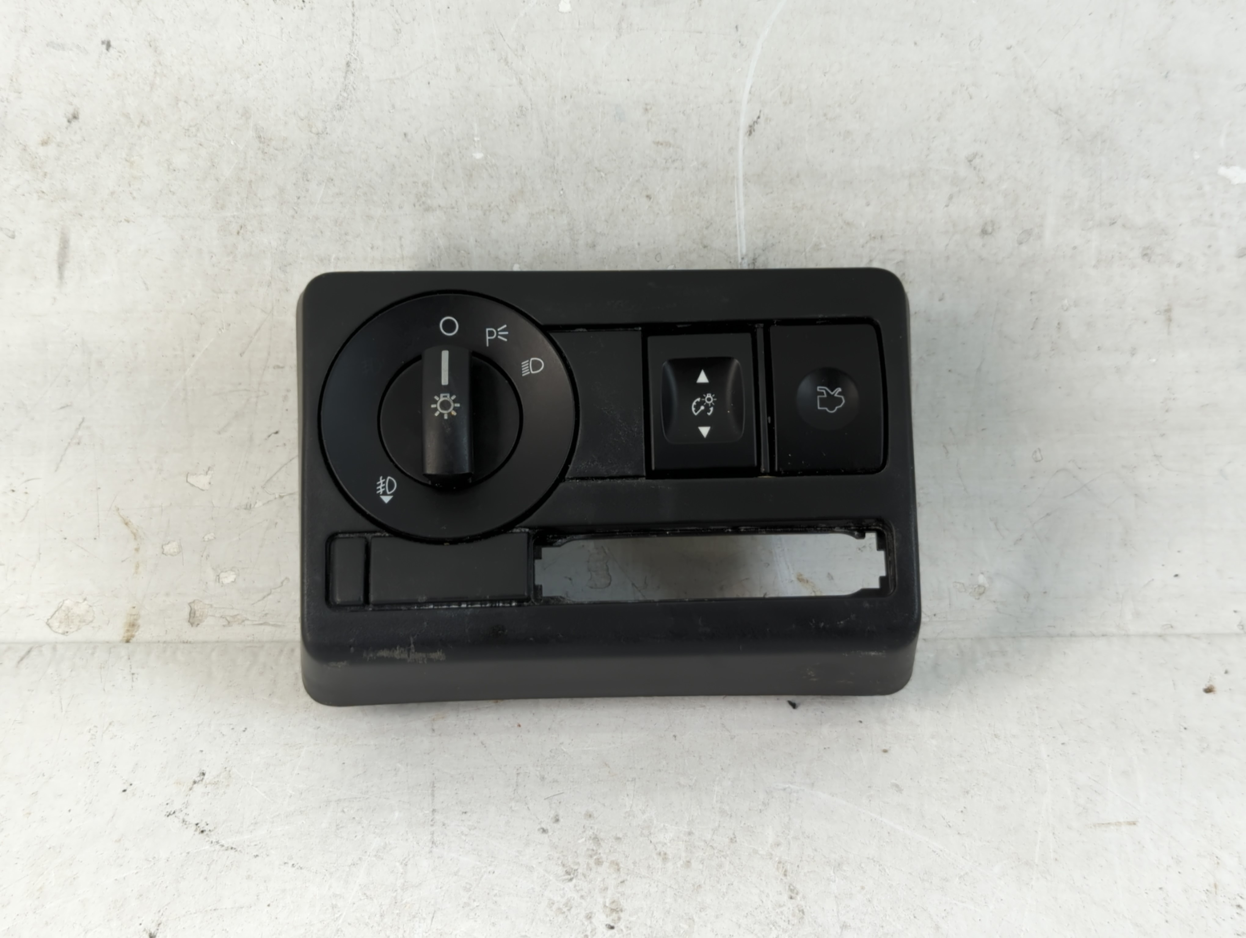 Picture of 2010 Ford Fusion Headlight Head Light Switch Lamp Control 789652