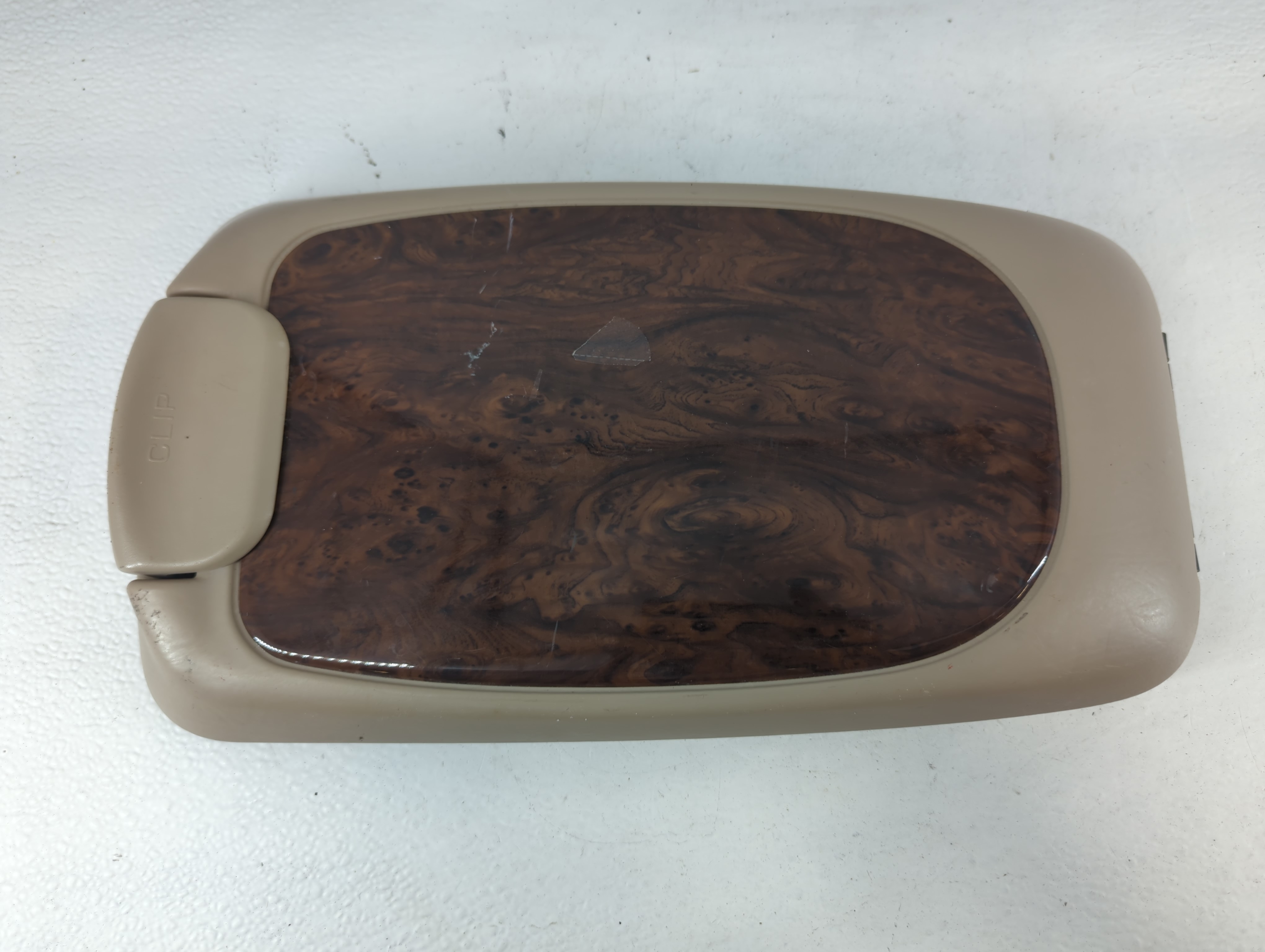 Picture of 2000-2001 Ford Excursion Center Console Armrest Cover Lid Grey 789750