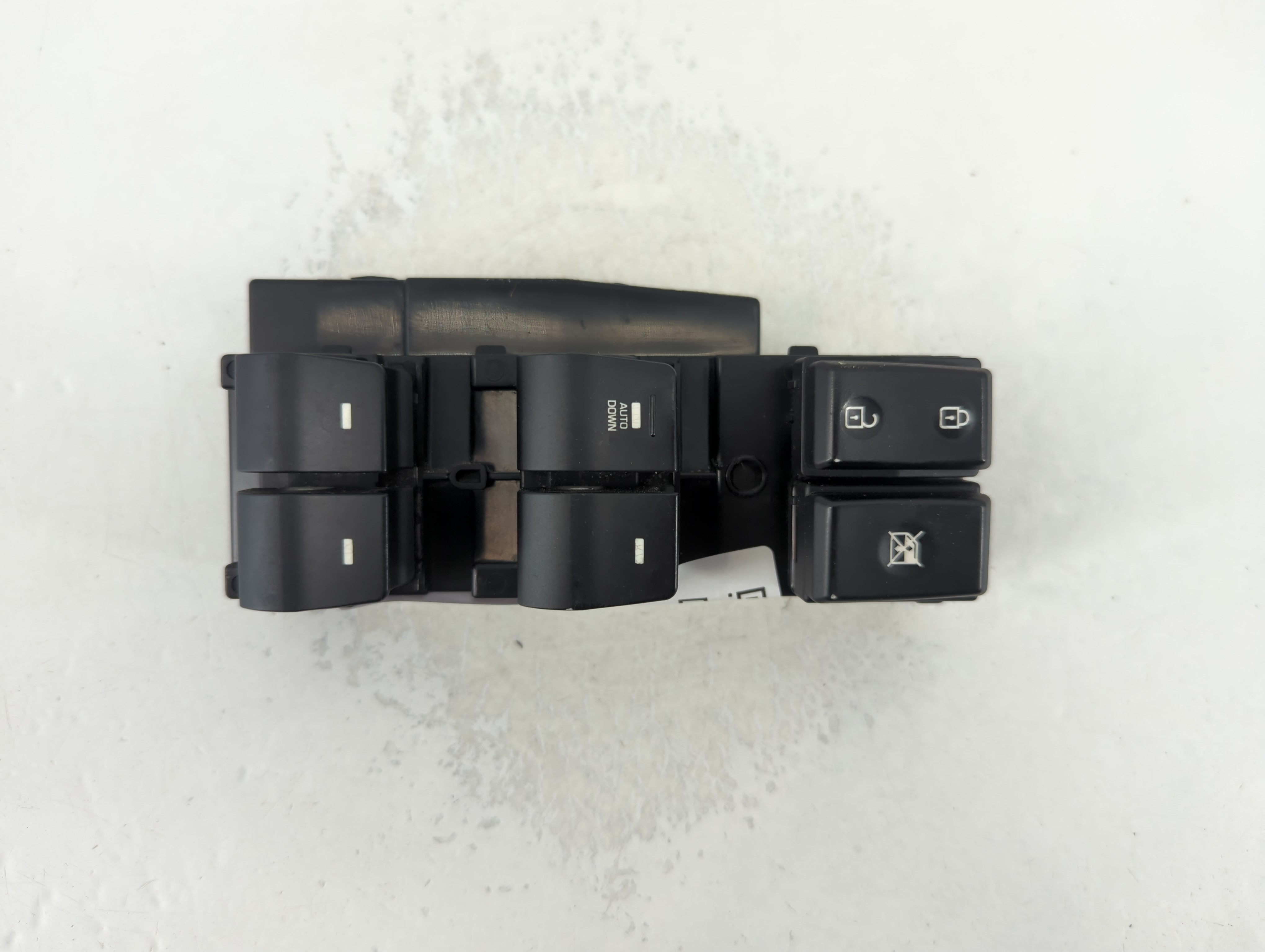 2017-2020 Hyundai Elantra Driver Left Door Master Power Window Switch 789930 - Oemusedautoparts1.com