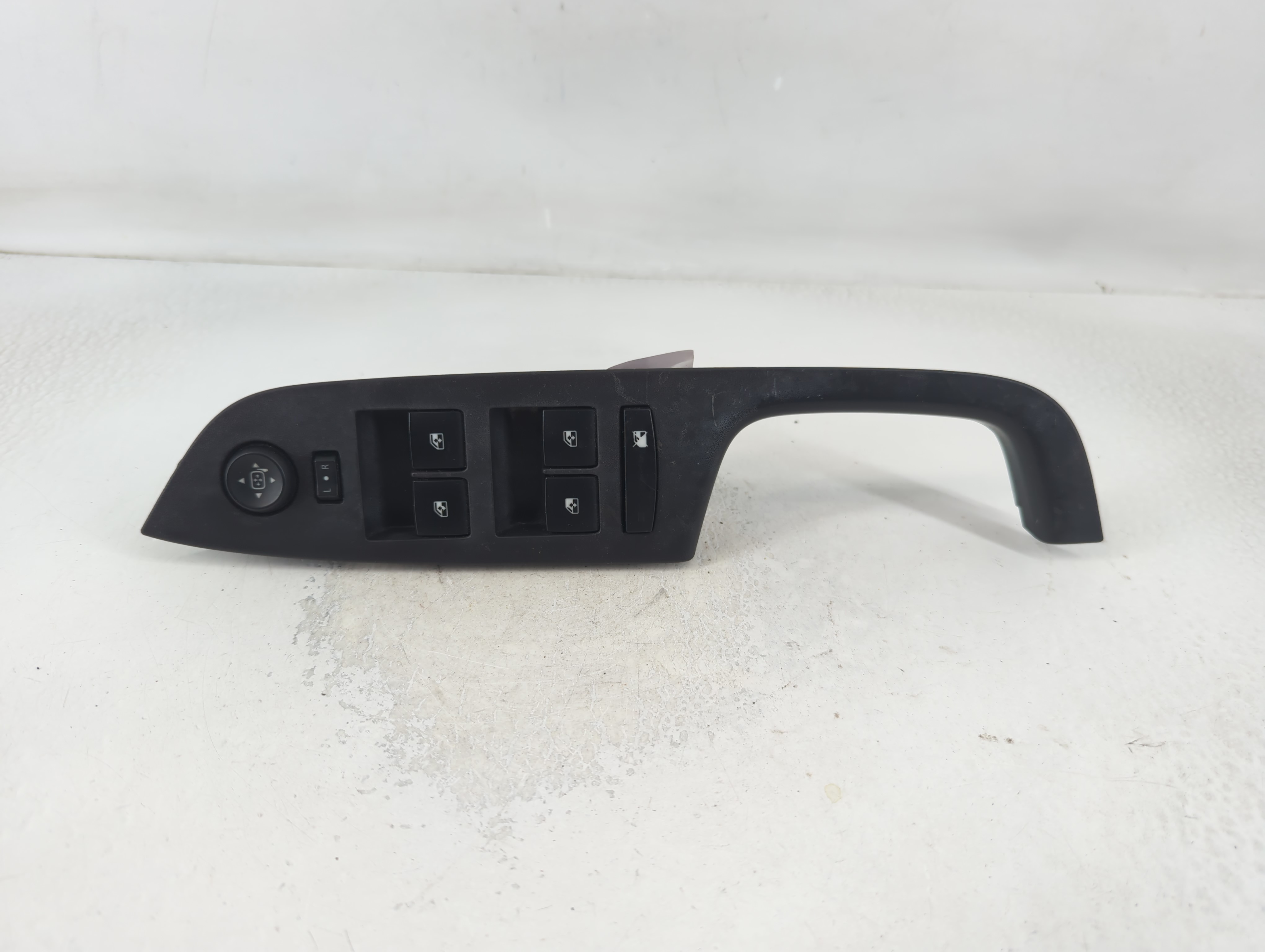 2010-2017 Chevrolet Equinox Driver Left Door Master Power Window Switch 790341 - Oemusedautoparts1.com