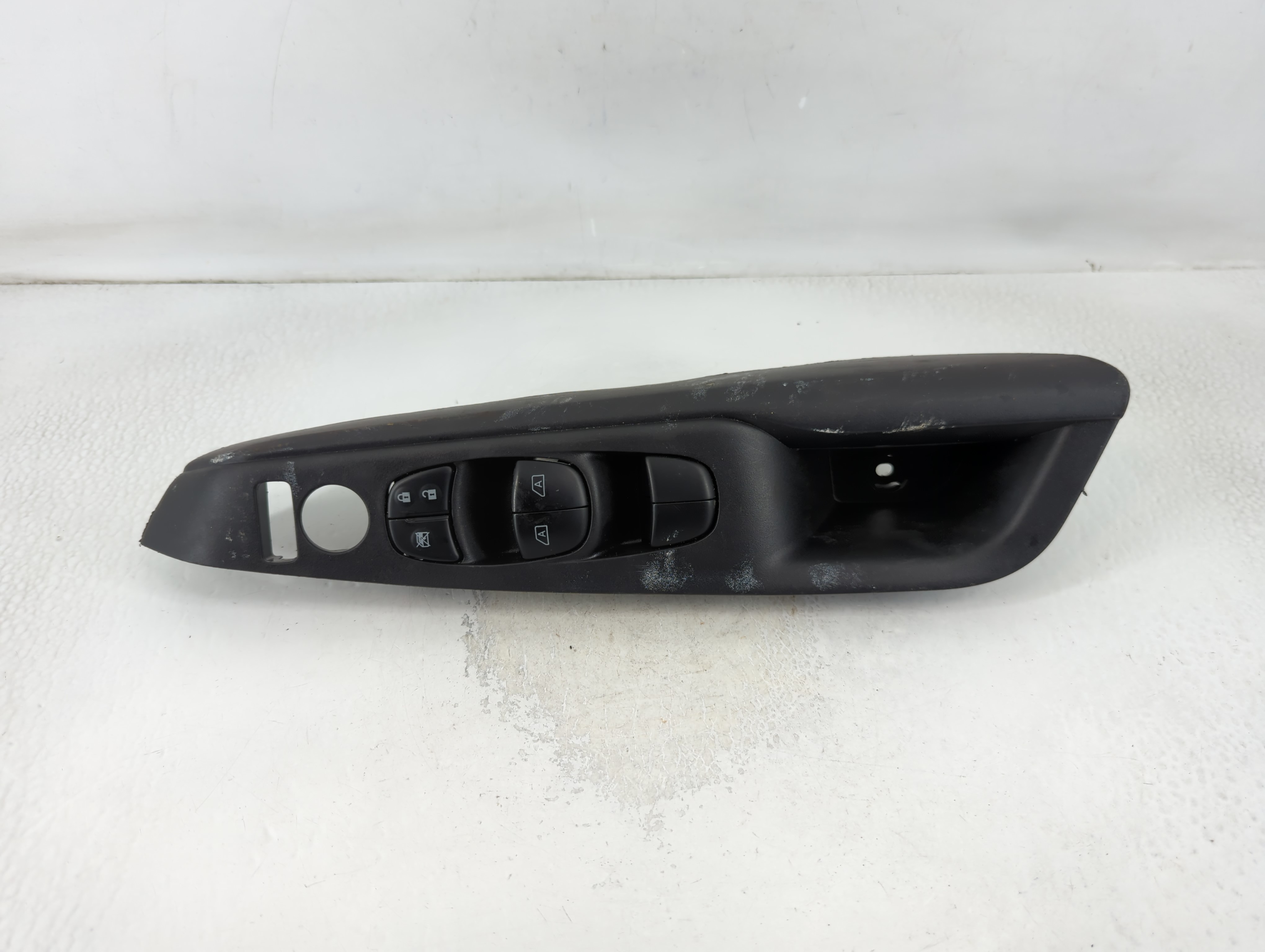 2018-2021 Nissan Kicks Driver Left Door Master Power Window Switch 790383 - Oemusedautoparts1.com