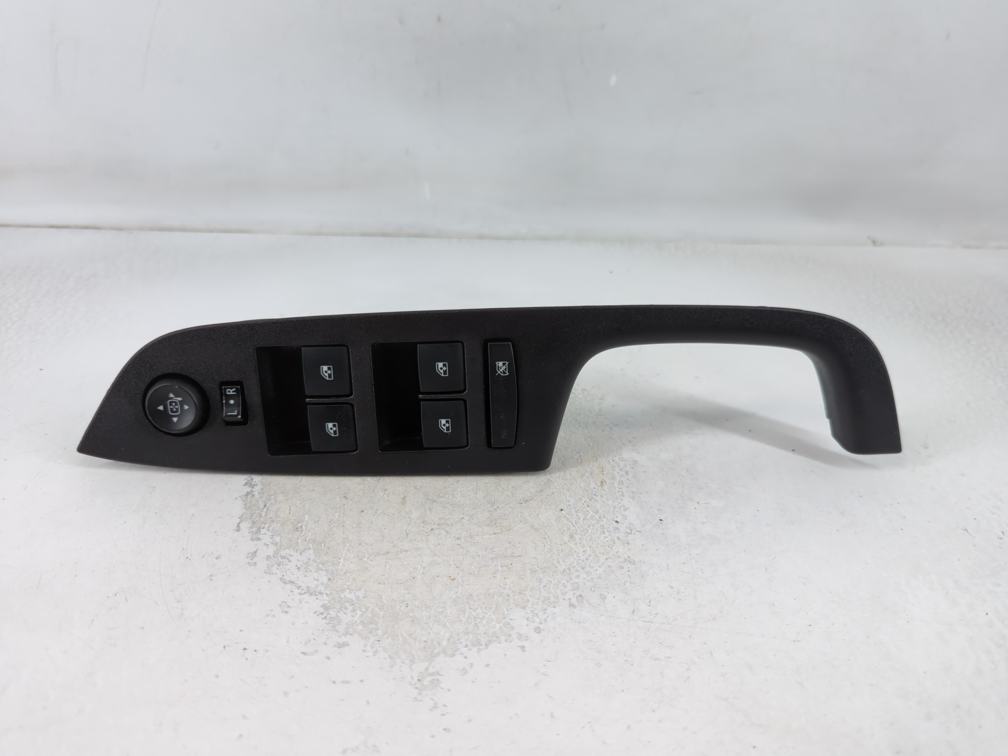 2010-2017 Chevrolet Equinox Driver Left Door Master Power Window Switch 790822 - Oemusedautoparts1.com