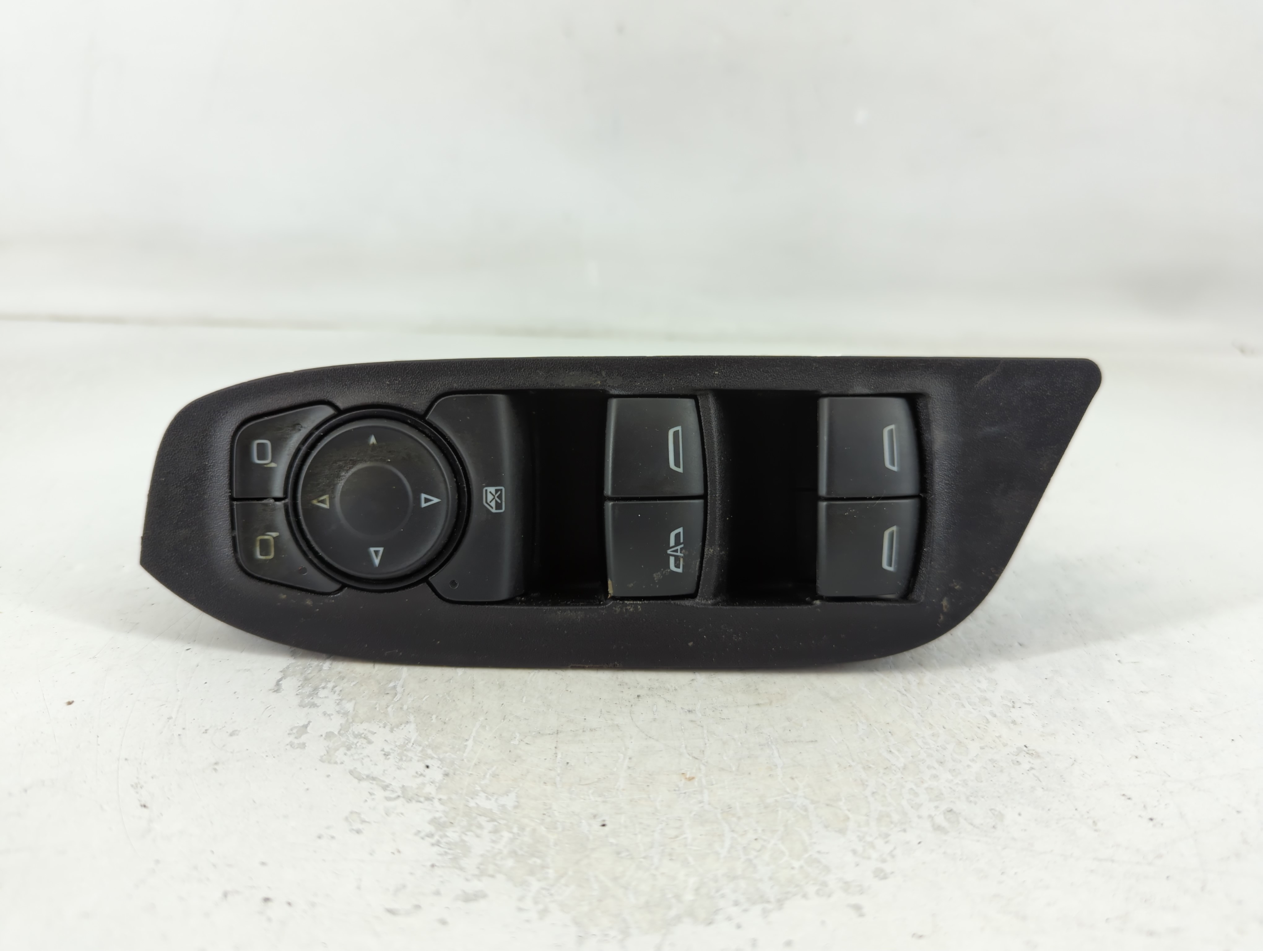 2018-2022 Chevrolet Equinox Driver Left Door Master Power Window Switch 790827 - Oemusedautoparts1.com