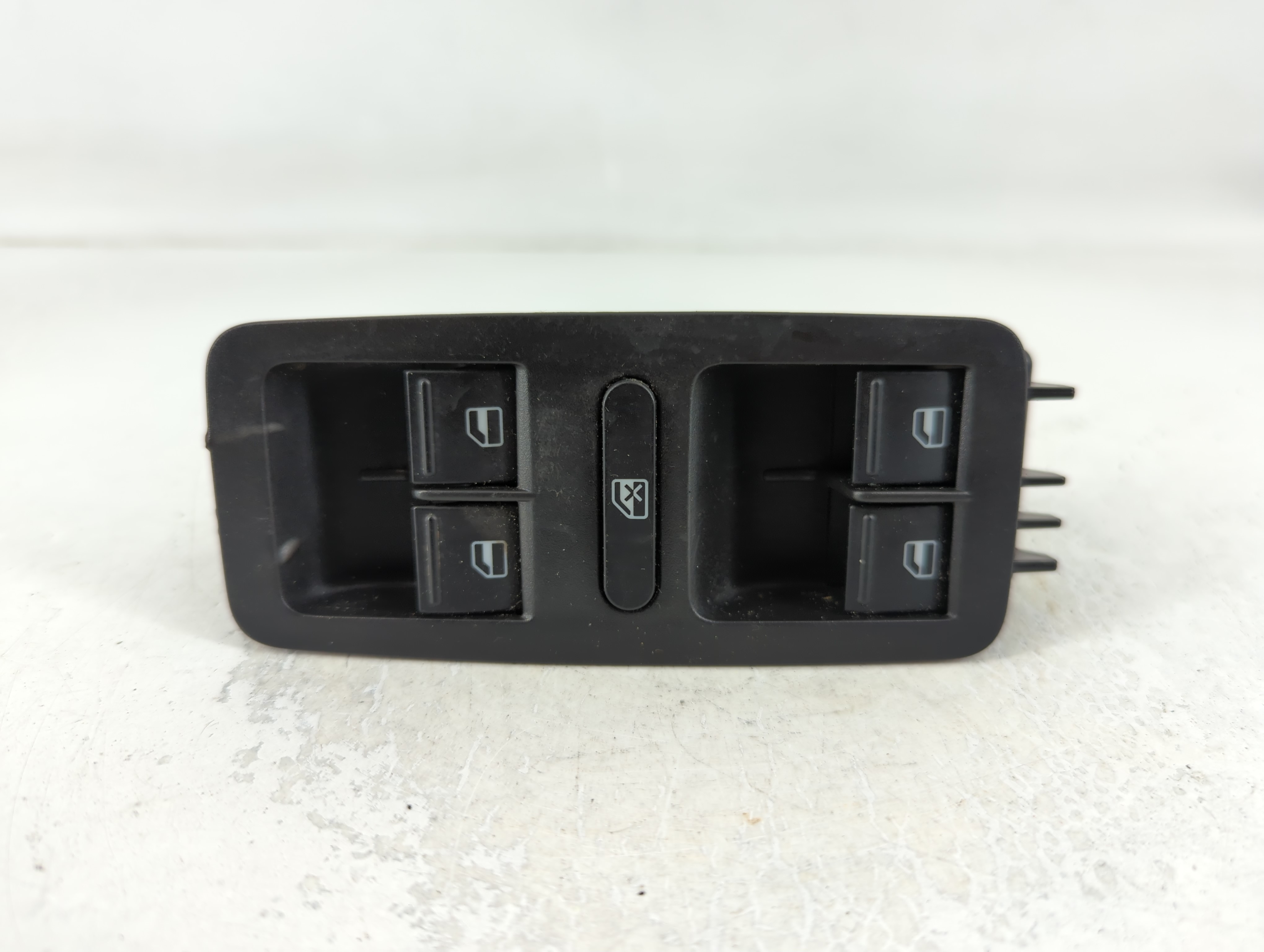 2006-2020 Volkswagen Passat Driver Left Door Master Power Window Switch 790830 - Oemusedautoparts1.com