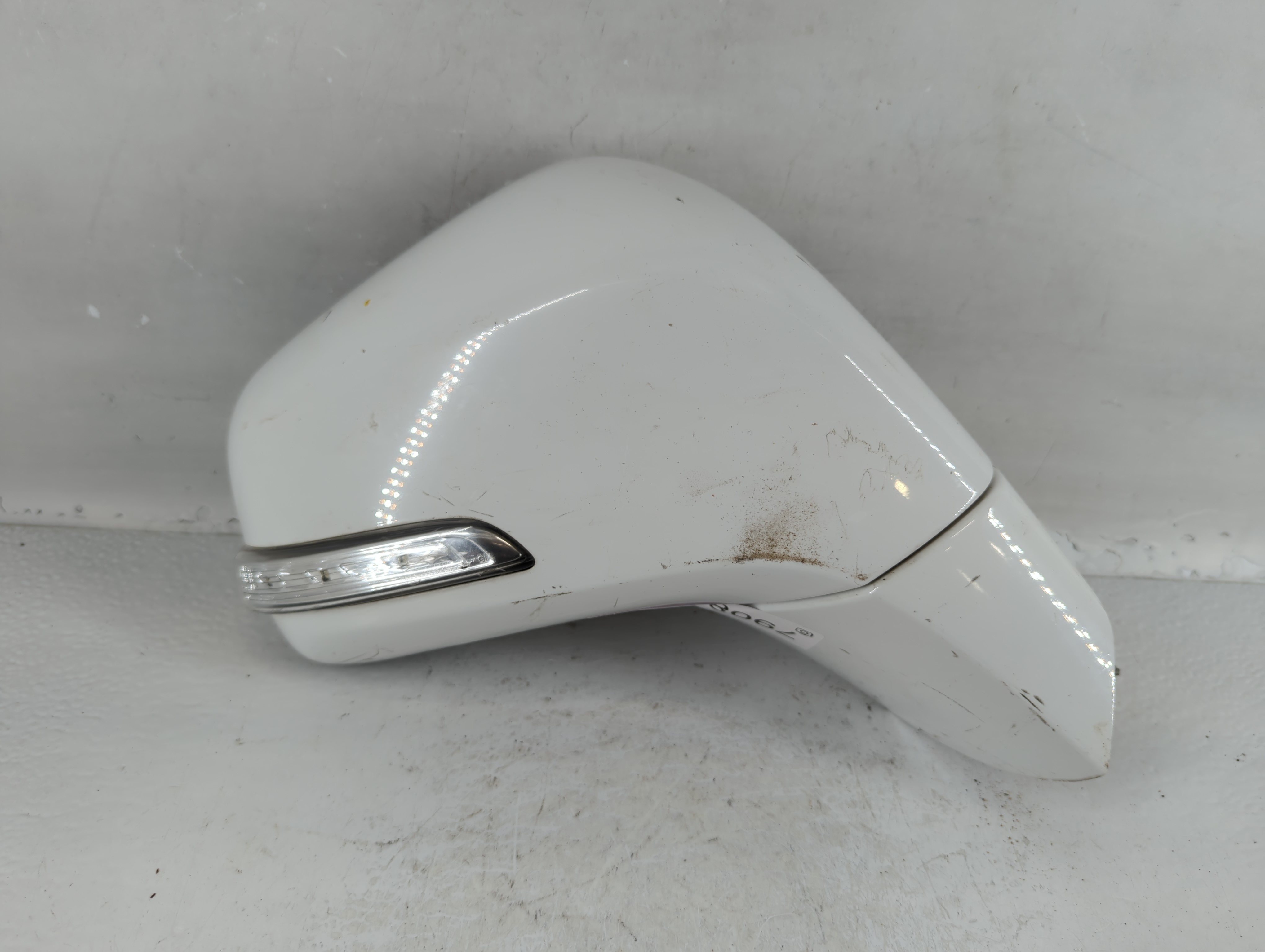 2017-2020 Buick Encore Passenger Right Side View Power Door Mirror White 790874 - Oemusedautoparts1.com