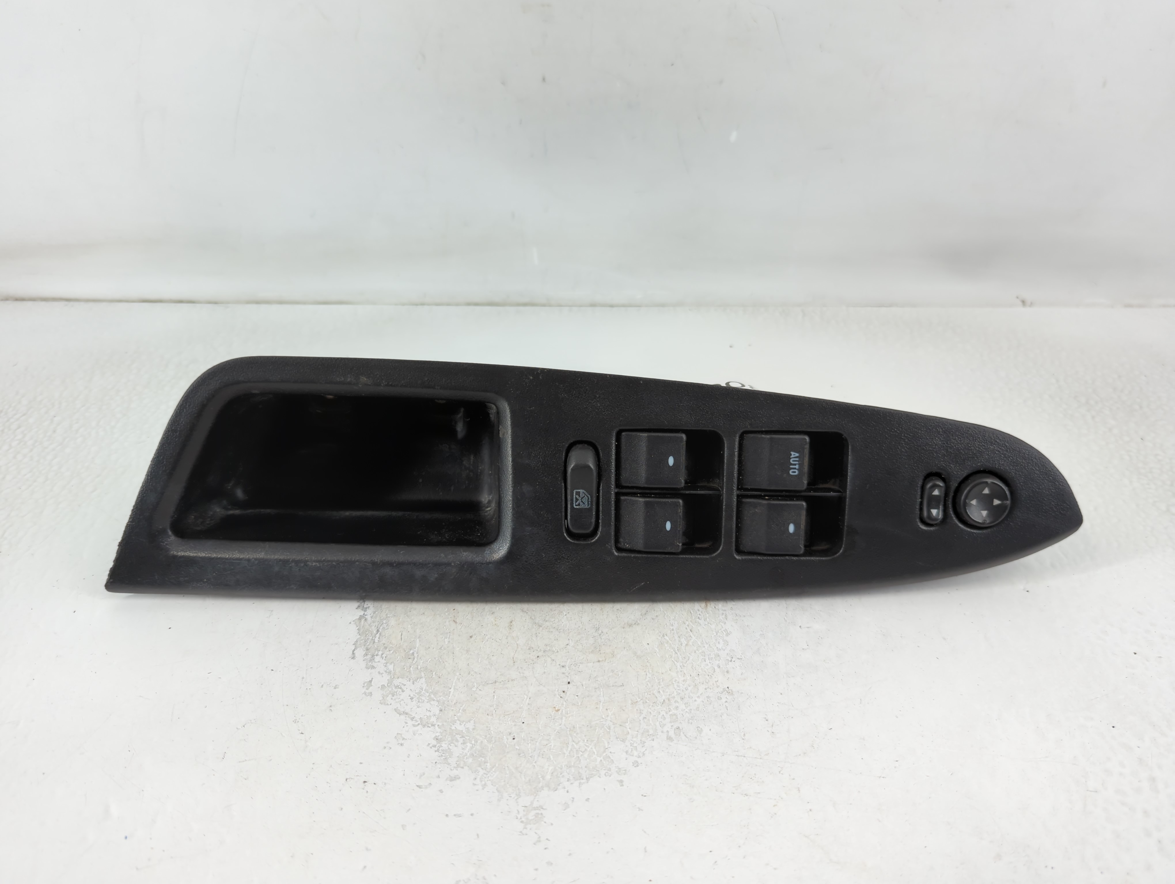 2009-2016 Chevrolet Impala Driver Left Door Master Power Window Switch 790898 - Oemusedautoparts1.com