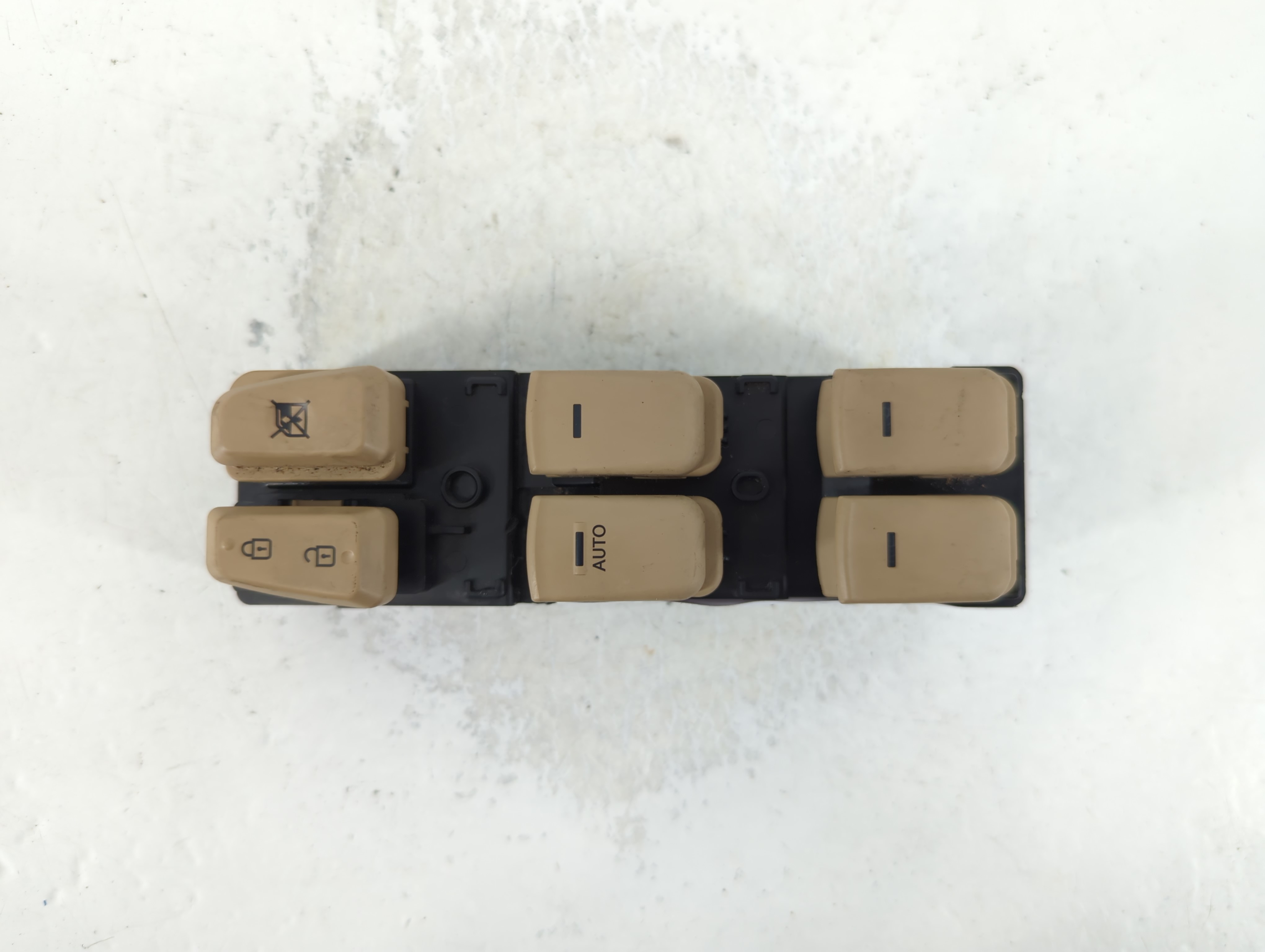 2011-2015 Hyundai Sonata Driver Left Door Master Power Window Switch 790903 - Oemusedautoparts1.com