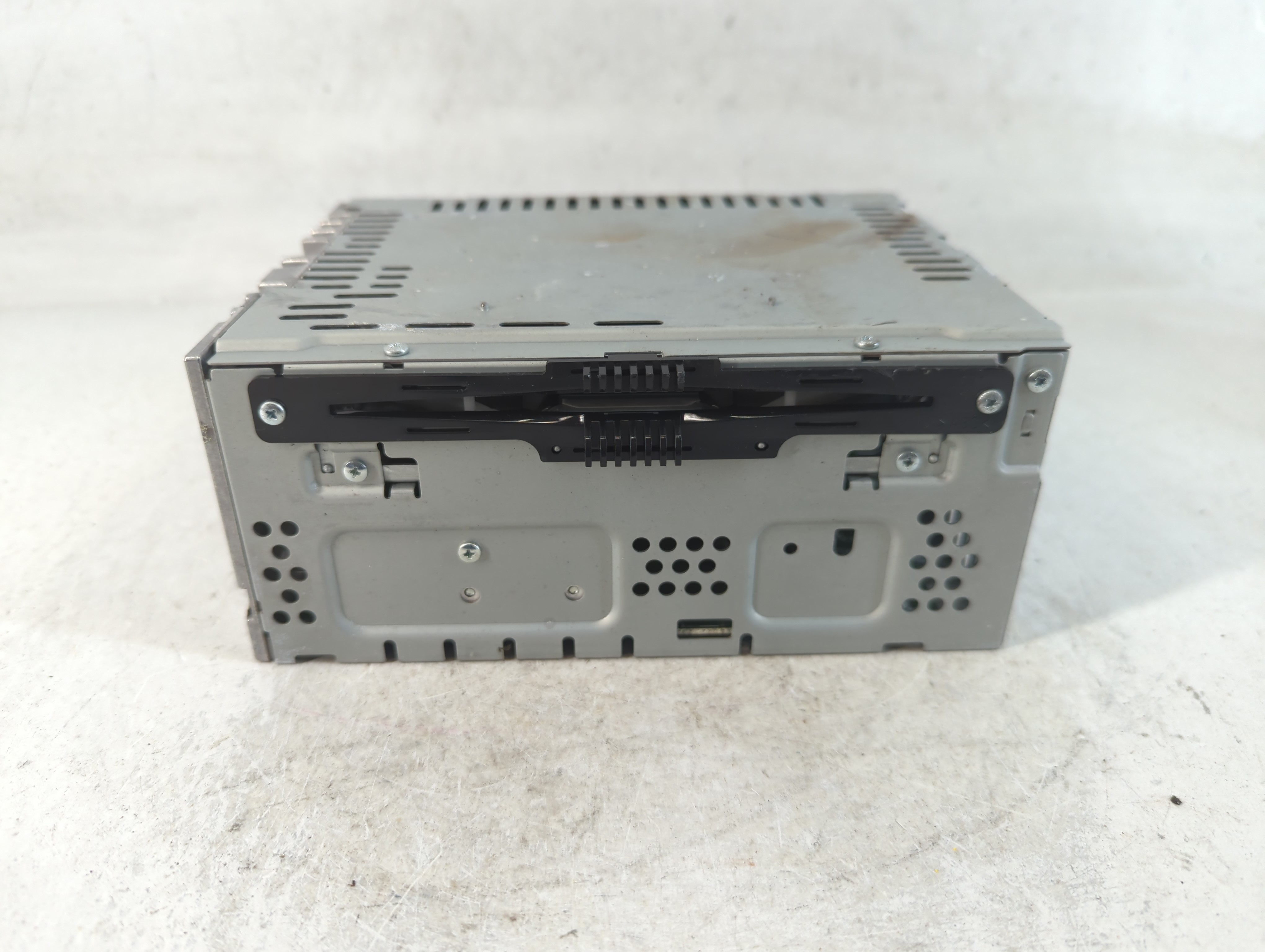 2016-2017 Ford Fusion Am Fm Cd Player Radio Receiver 790979 - Oemusedautoparts1.com