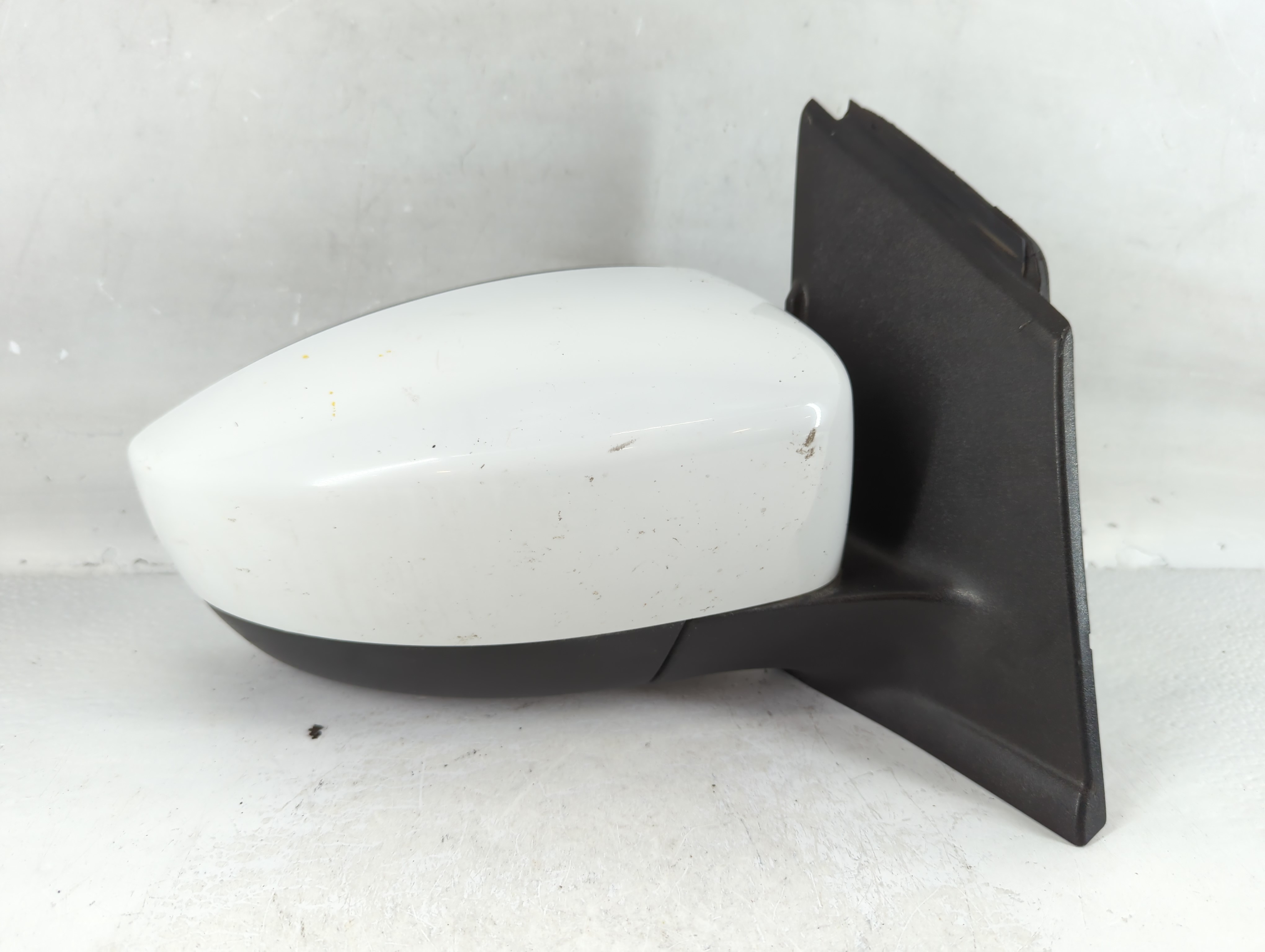 2013-2016 Ford Escape Passenger Right Side View Power Door Mirror White 790993 - Oemusedautoparts1.com