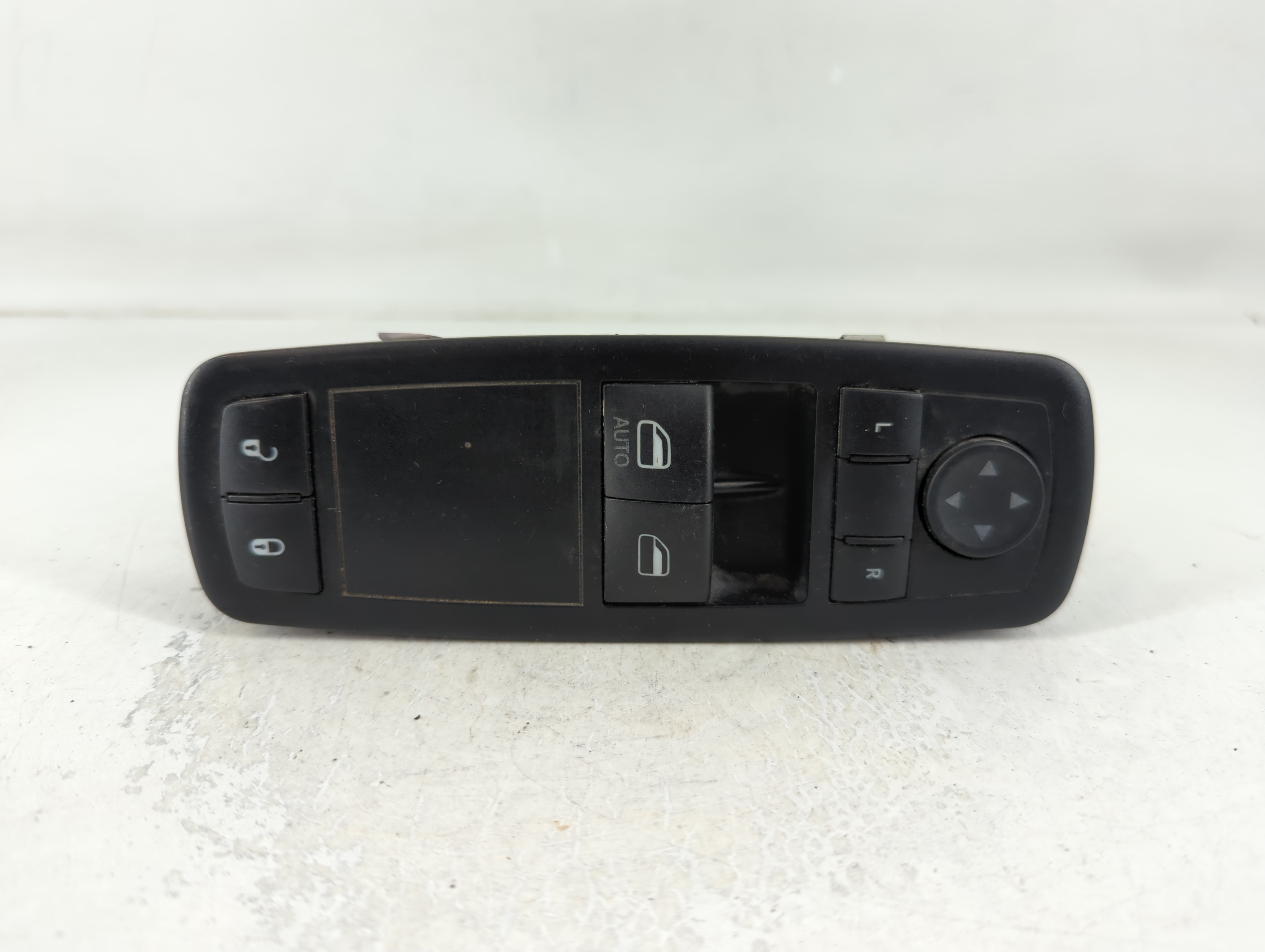 Picture of Dodge Caravan Driver Left Door Master Power Window Switch 68110870aa 791010