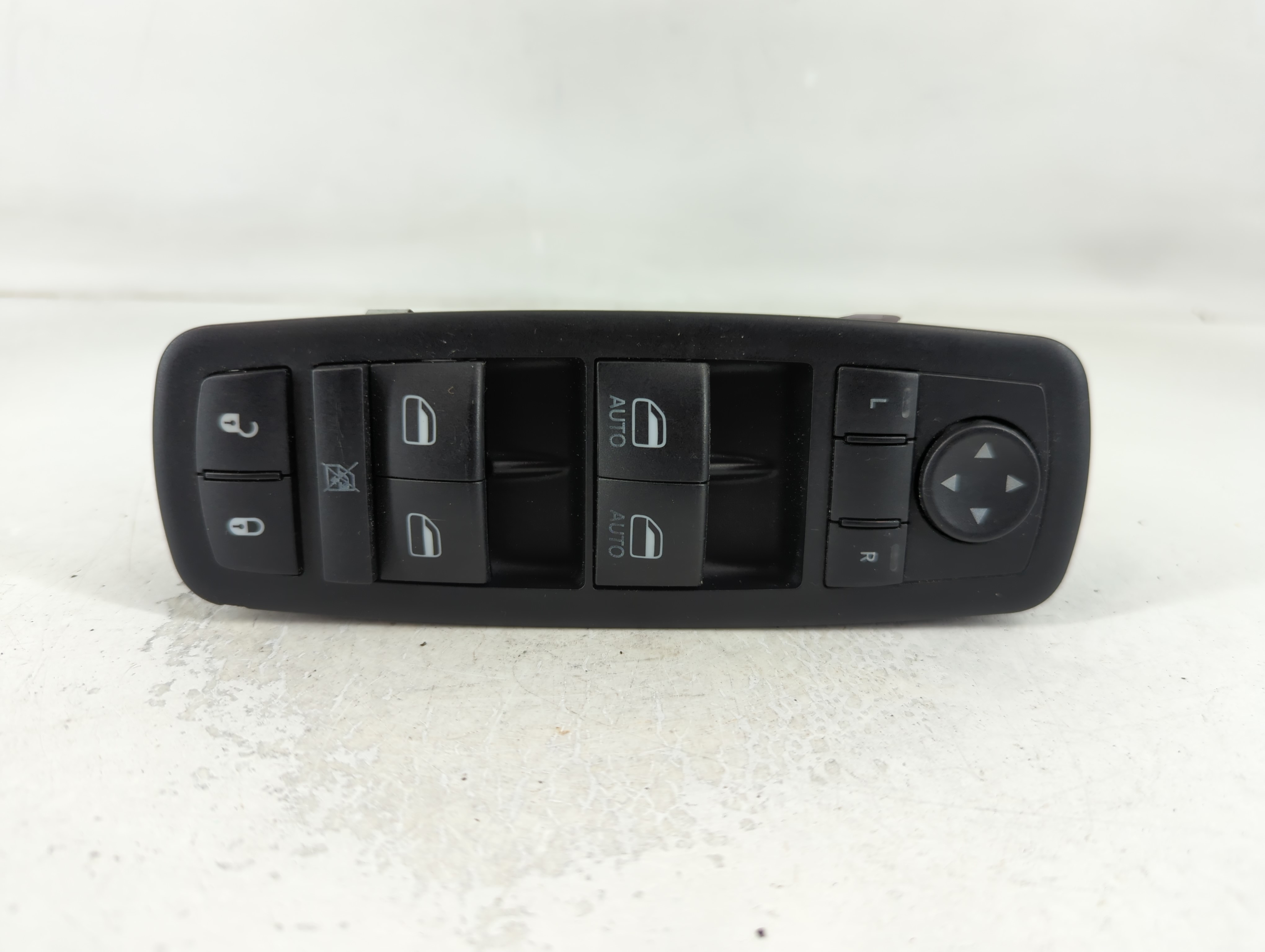 2008 Chrysler Town & Country Driver Left Door Master Power Window Switch 791026 - Oemusedautoparts1.com