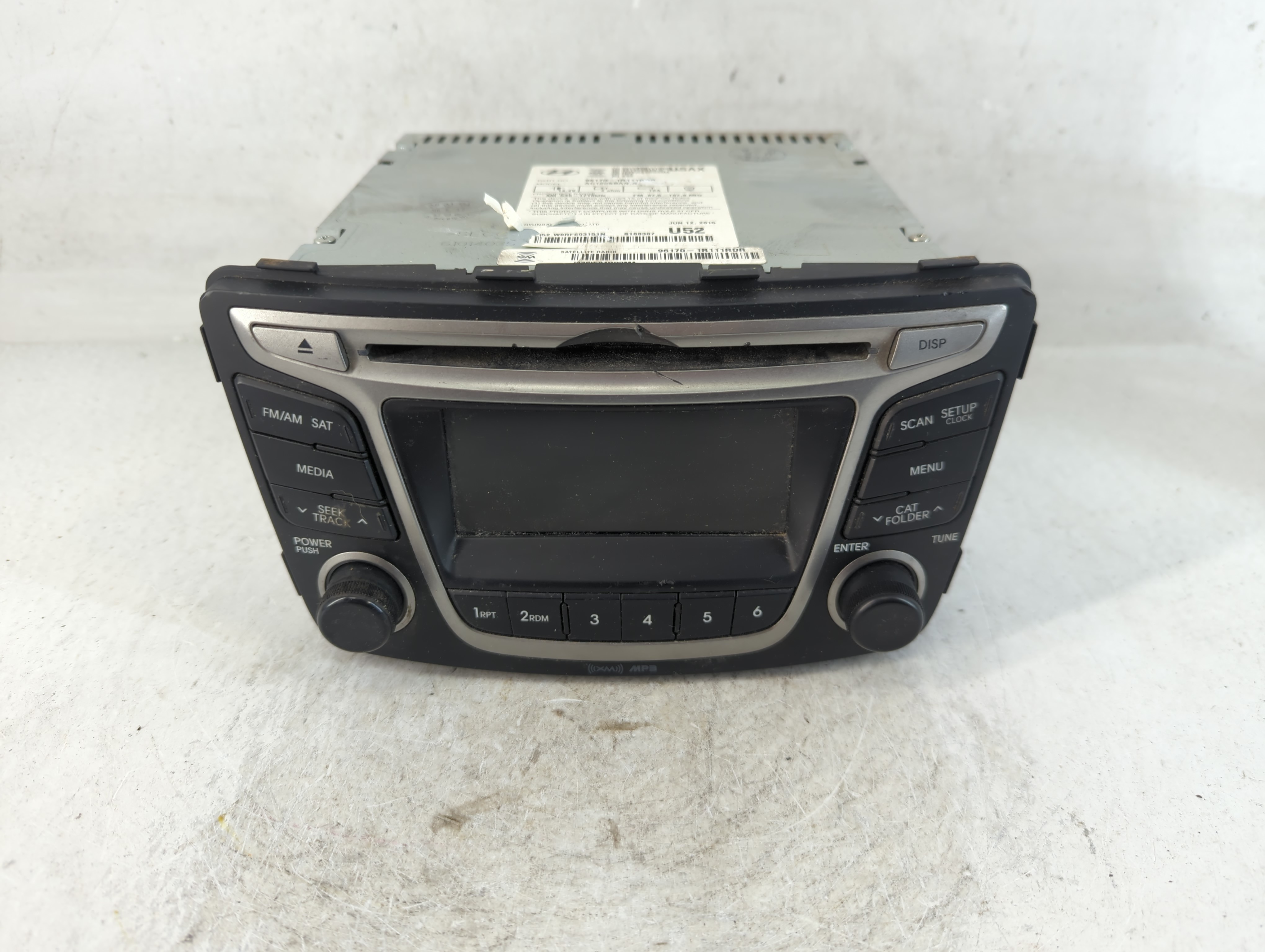 2015-2017 Hyundai Accent Am Fm Cd Player Radio Receiver 791115 - Oemusedautoparts1.com