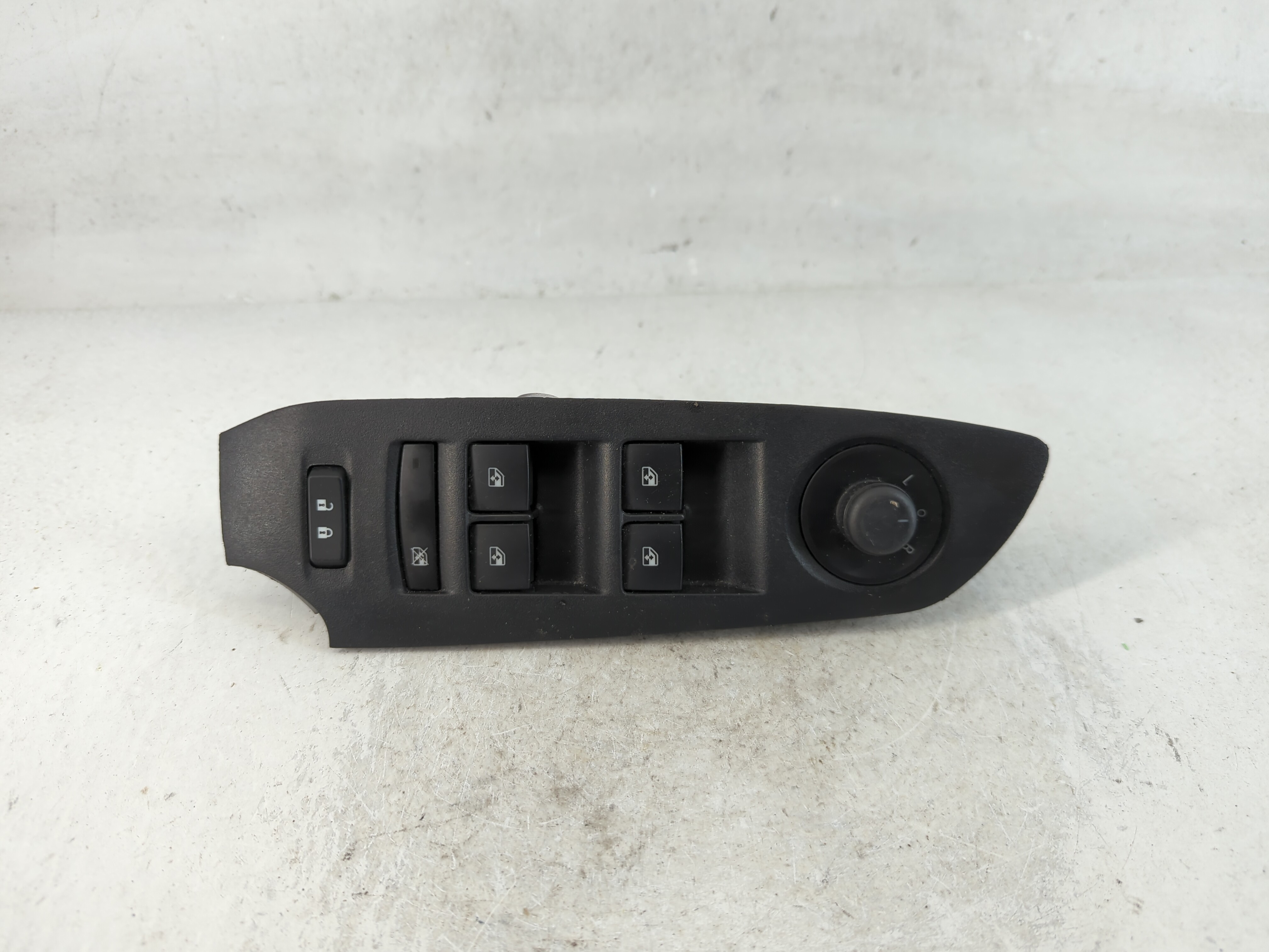 2017-2020 Buick Encore Driver Left Door Master Power Window Switch 791182 - Oemusedautoparts1.com