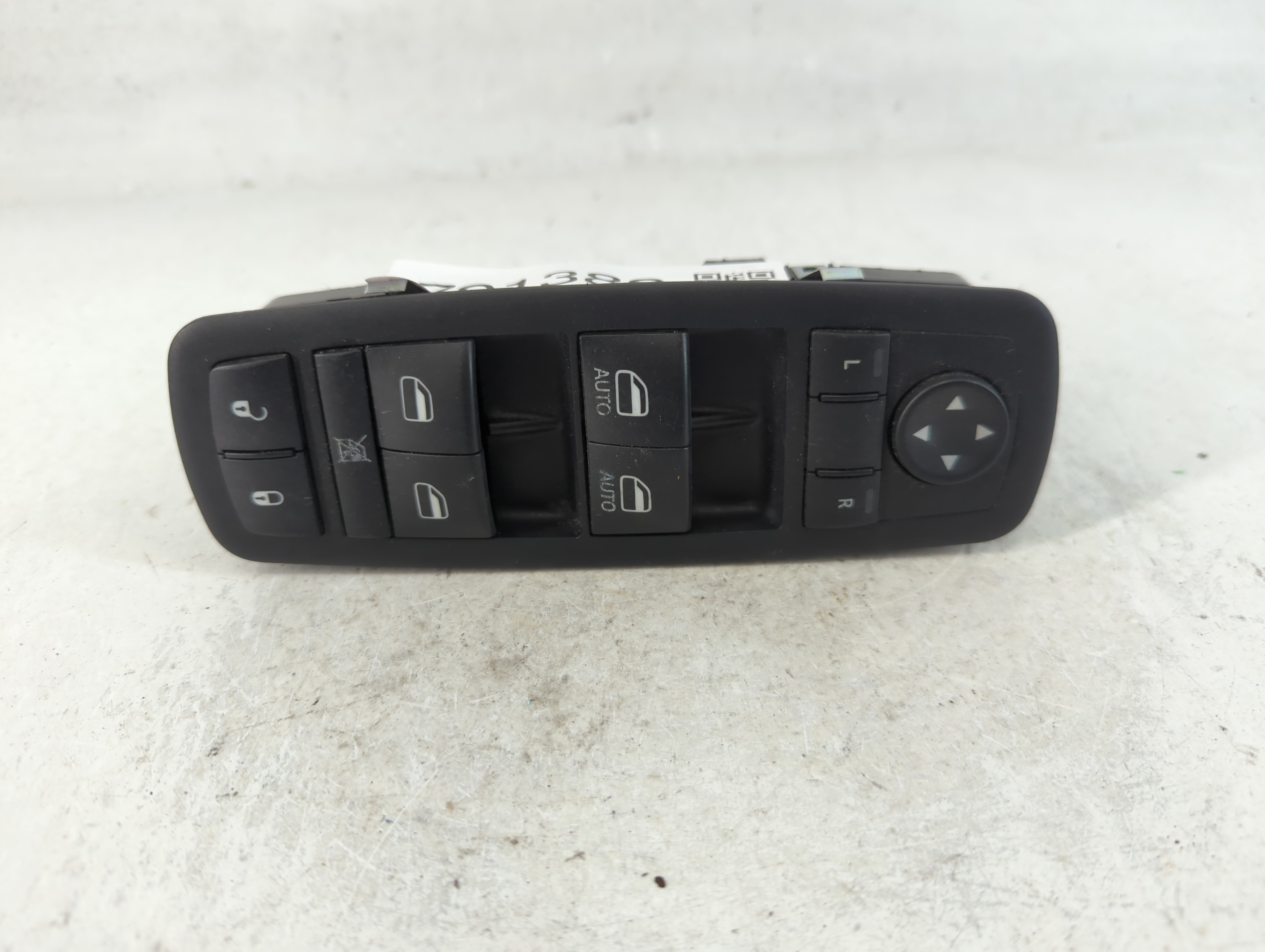 2012 Chrysler Town & Country Driver Left Door Master Power Window Switch 791389 - Oemusedautoparts1.com