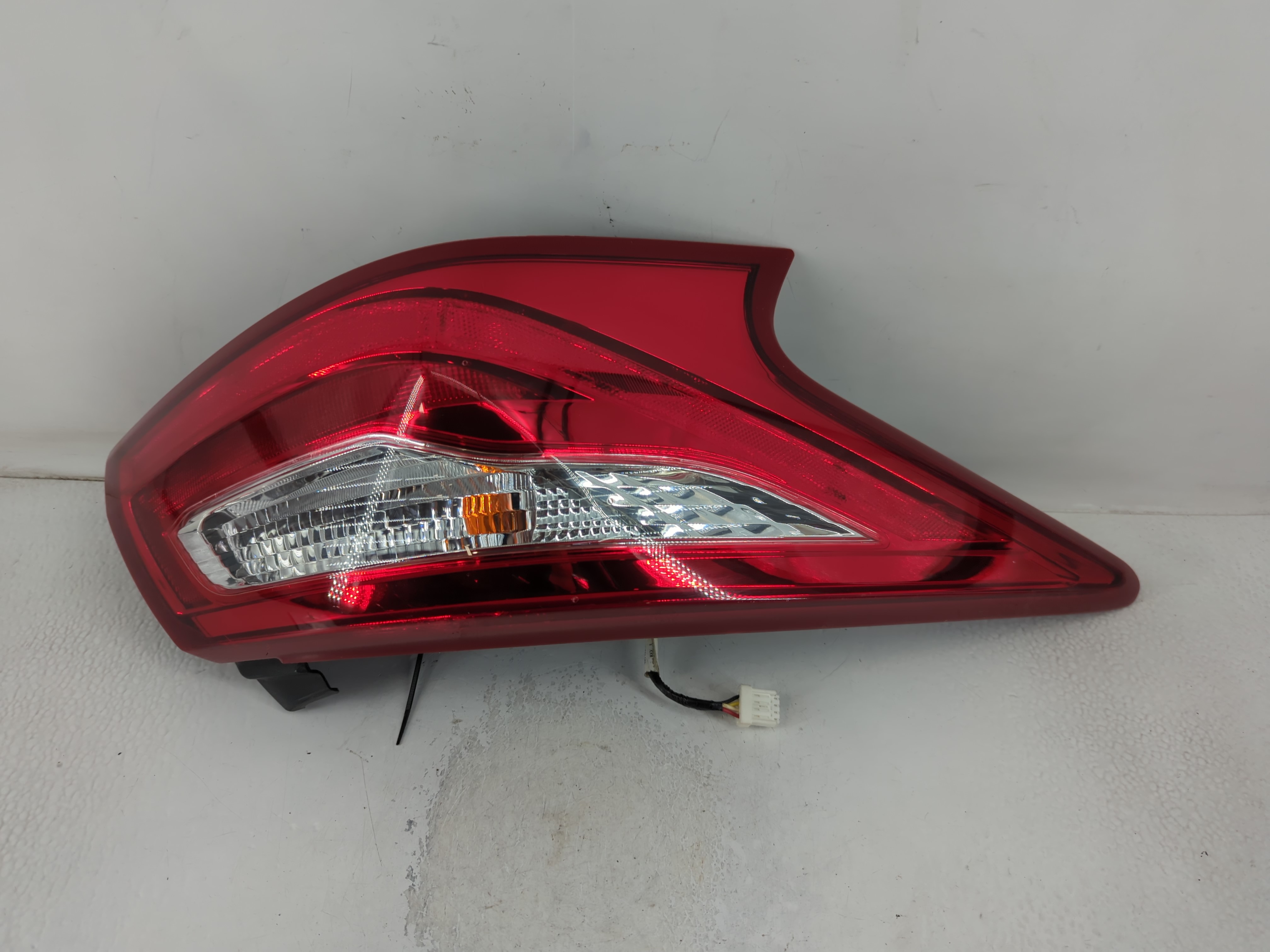 2016-2017 Nissan Altima Driver Left Side Tail Light Taillight Oem 791496 - Oemusedautoparts1.com