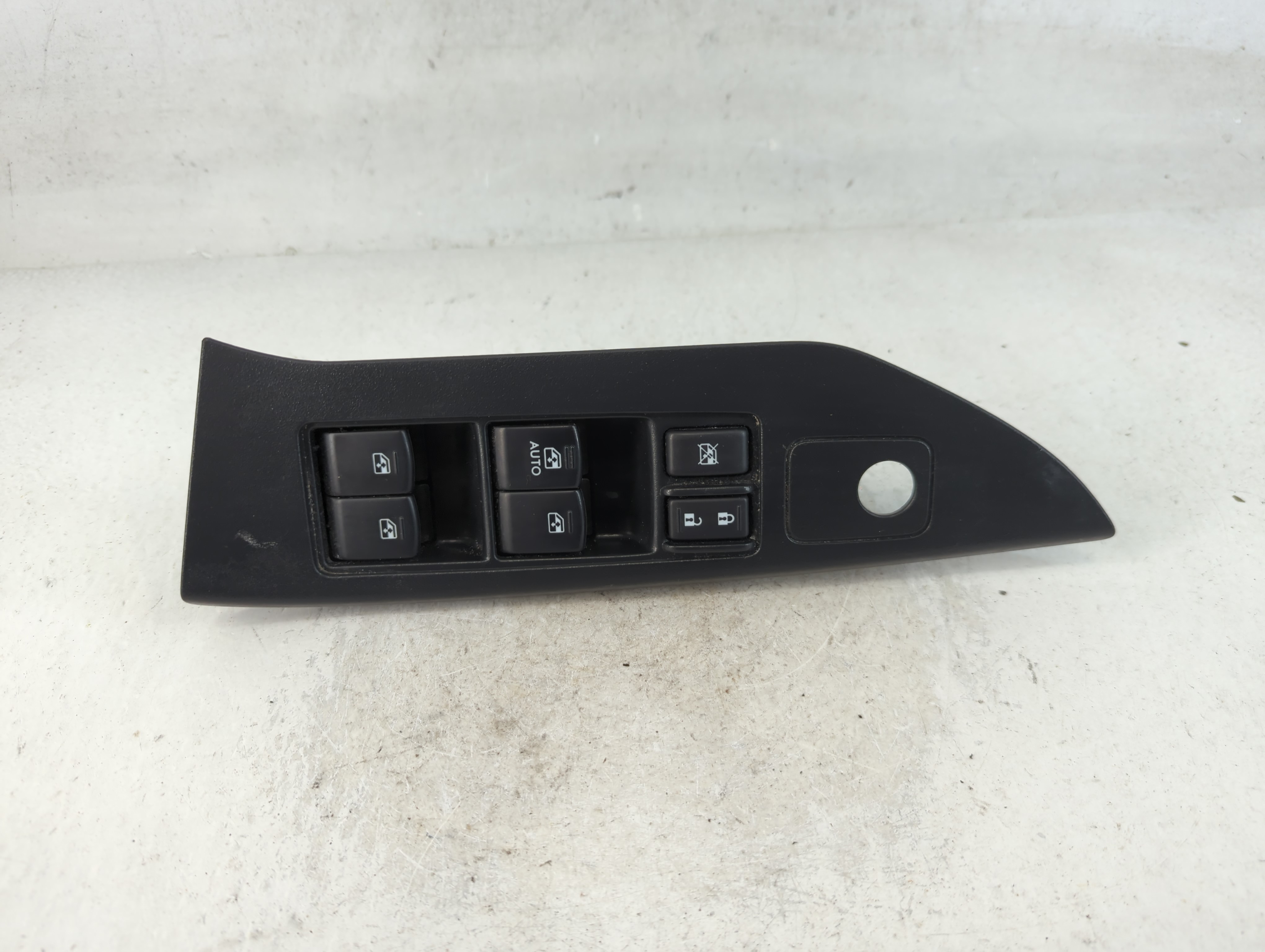 2016 Subaru Forester Driver Left Door Master Power Window Switch 791575 - Oemusedautoparts1.com