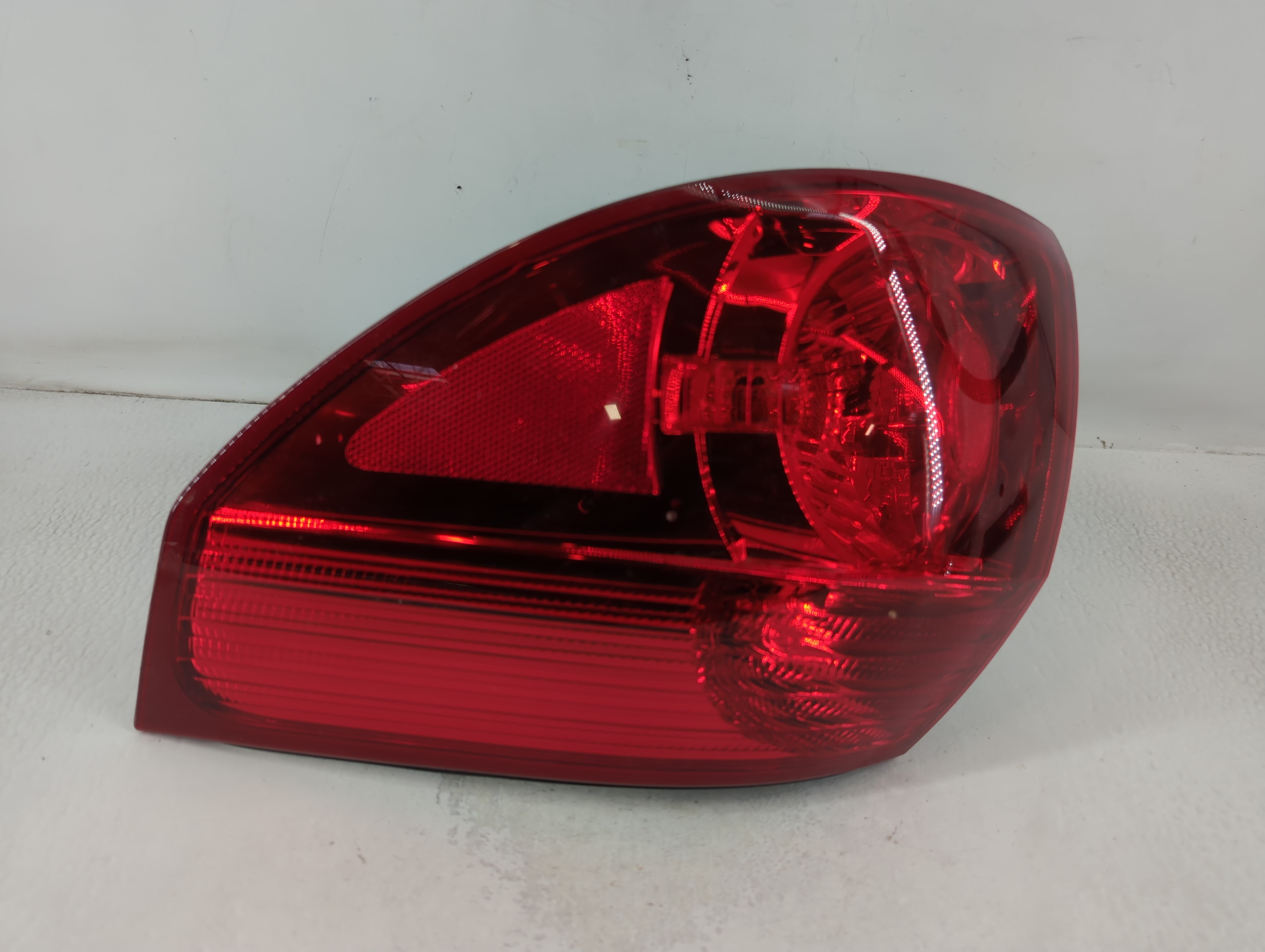 2006-2010 Toyota Sienna Passenger Right Side Tail Light Taillight Oem 791592 - Oemusedautoparts1.com