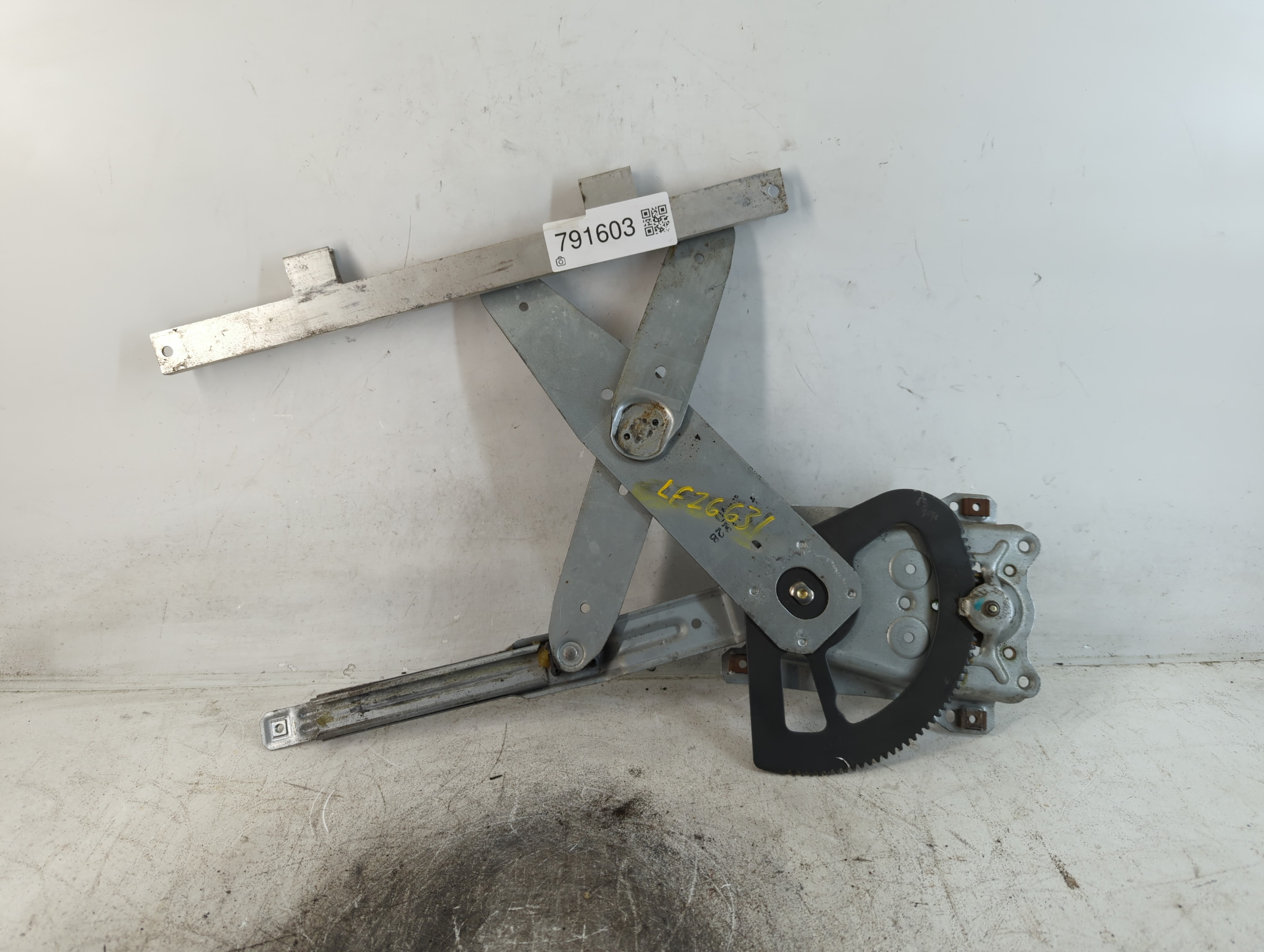 2000-2002 Saturn Sl1 Driver Left Front Window Regulator 791603 - Oemusedautoparts1.com