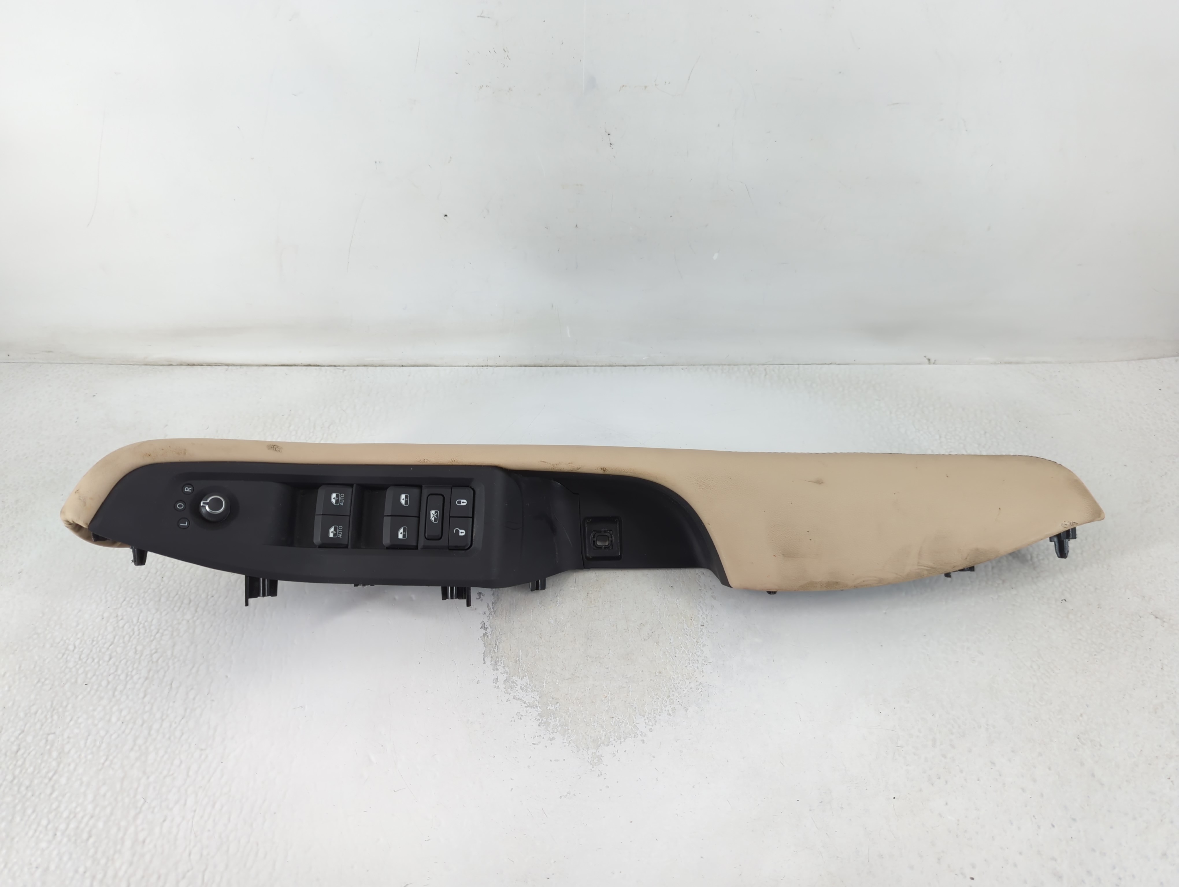 2021-2022 Jeep Grand Cherokee Driver Left Door Master Power Window Switch 791748 - Oemusedautoparts1.com