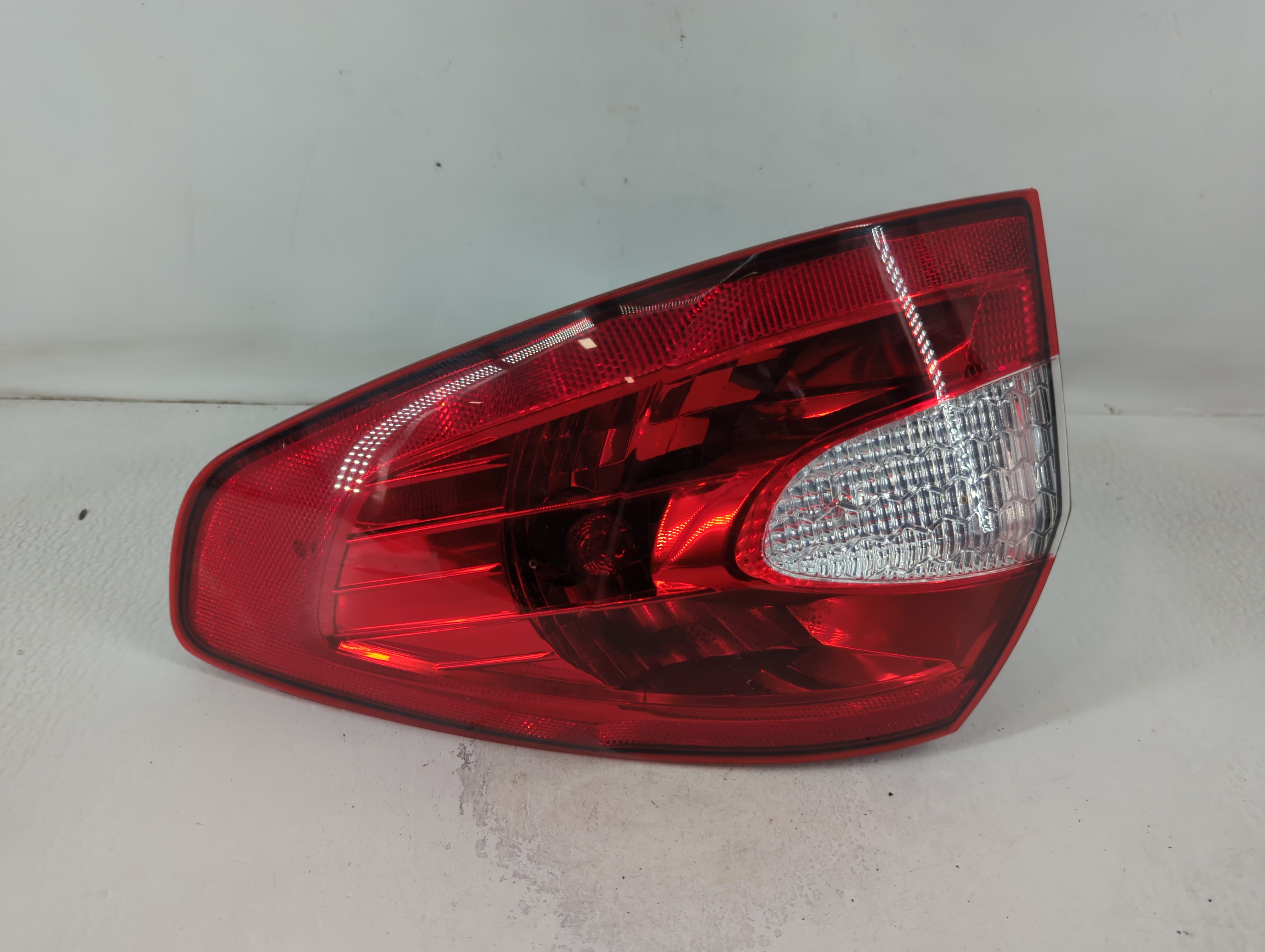 2011-2013 Ford Fiesta Passenger Right Side Tail Light Taillight Oem 791845 - Oemusedautoparts1.com