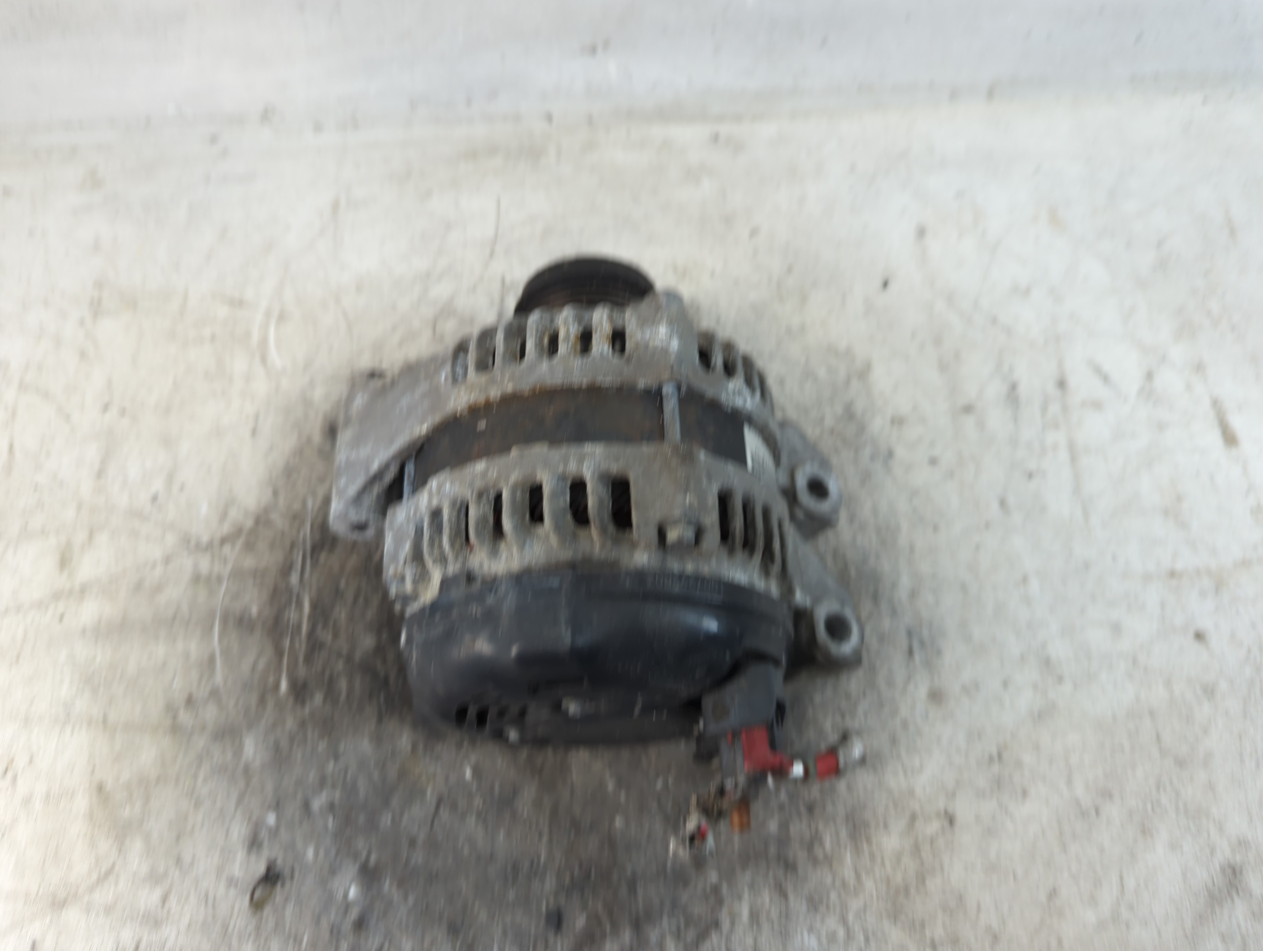2011 Chrysler Town & Country Alternator Generator Charging Assembly Engine Oem 791919 - Oemusedautoparts1.com