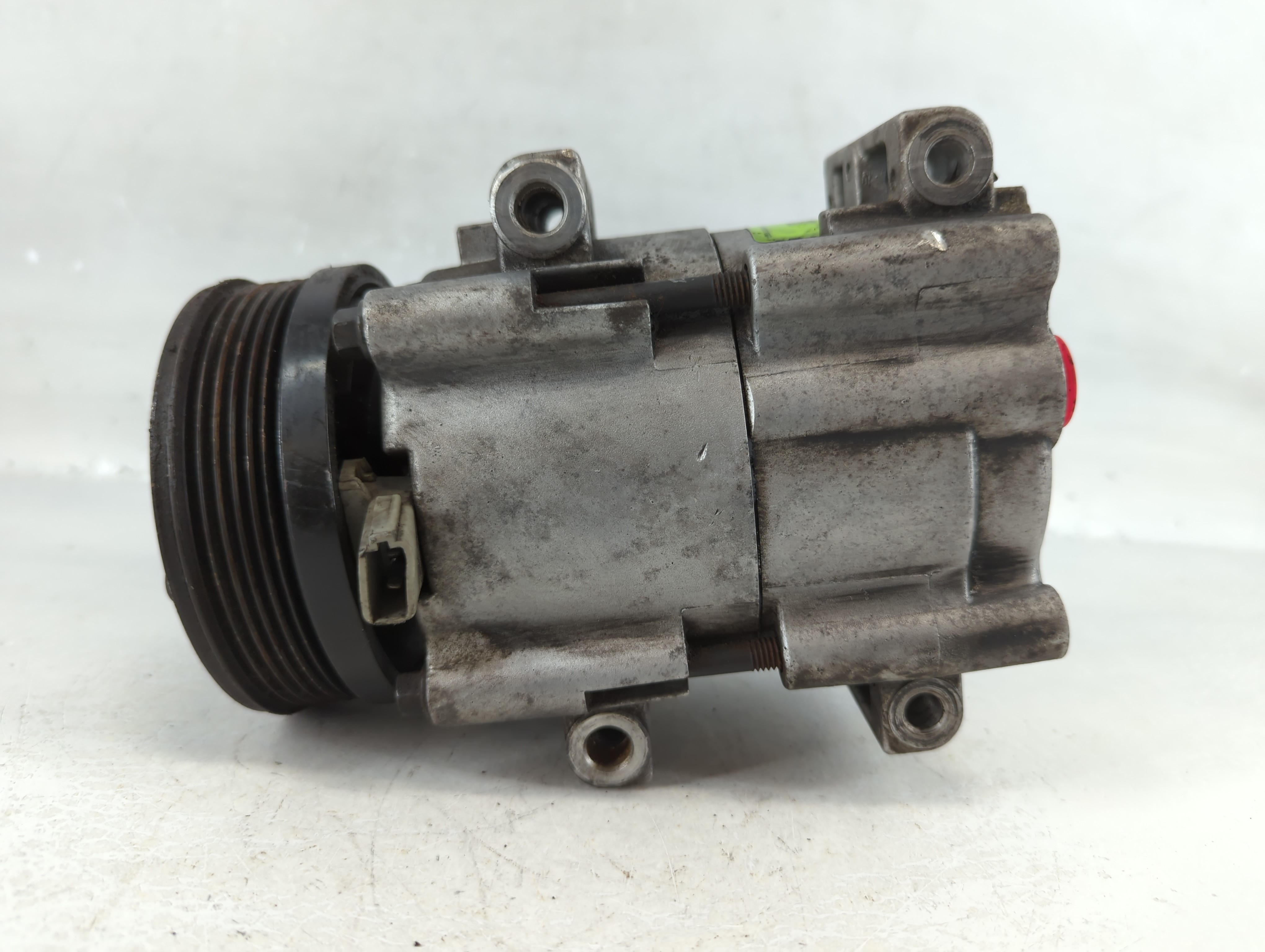 1997-2001 Ford Taurus Air Conditioning A/c Ac Compressor Oem 791925 - Oemusedautoparts1.com