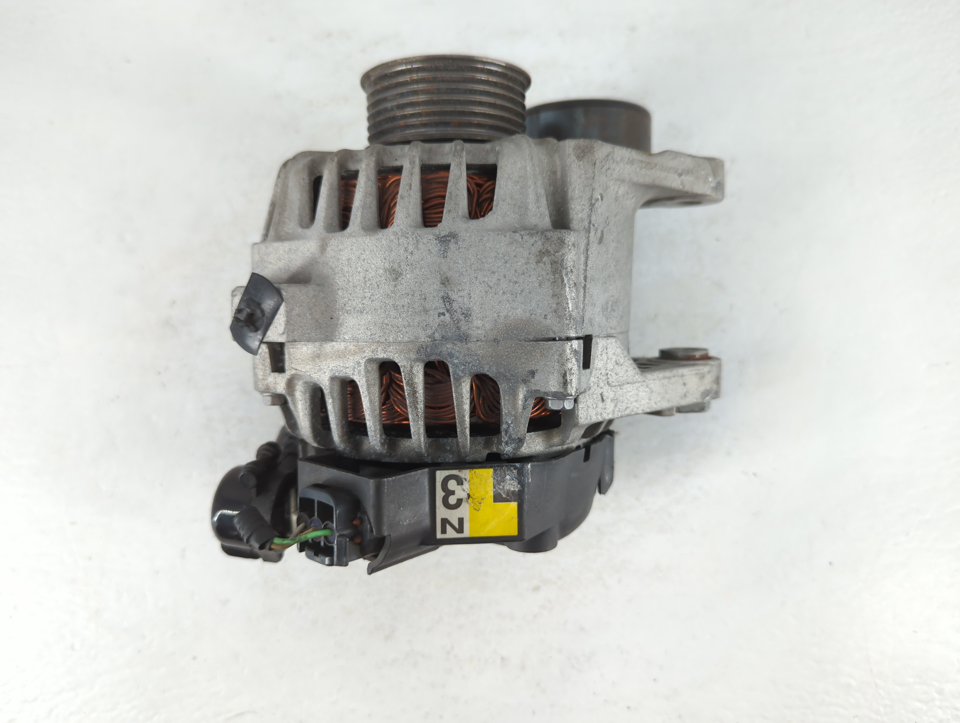 Picture of Hyundai Elantra Alternator Generator Charging Assembly Engine Oem 792060