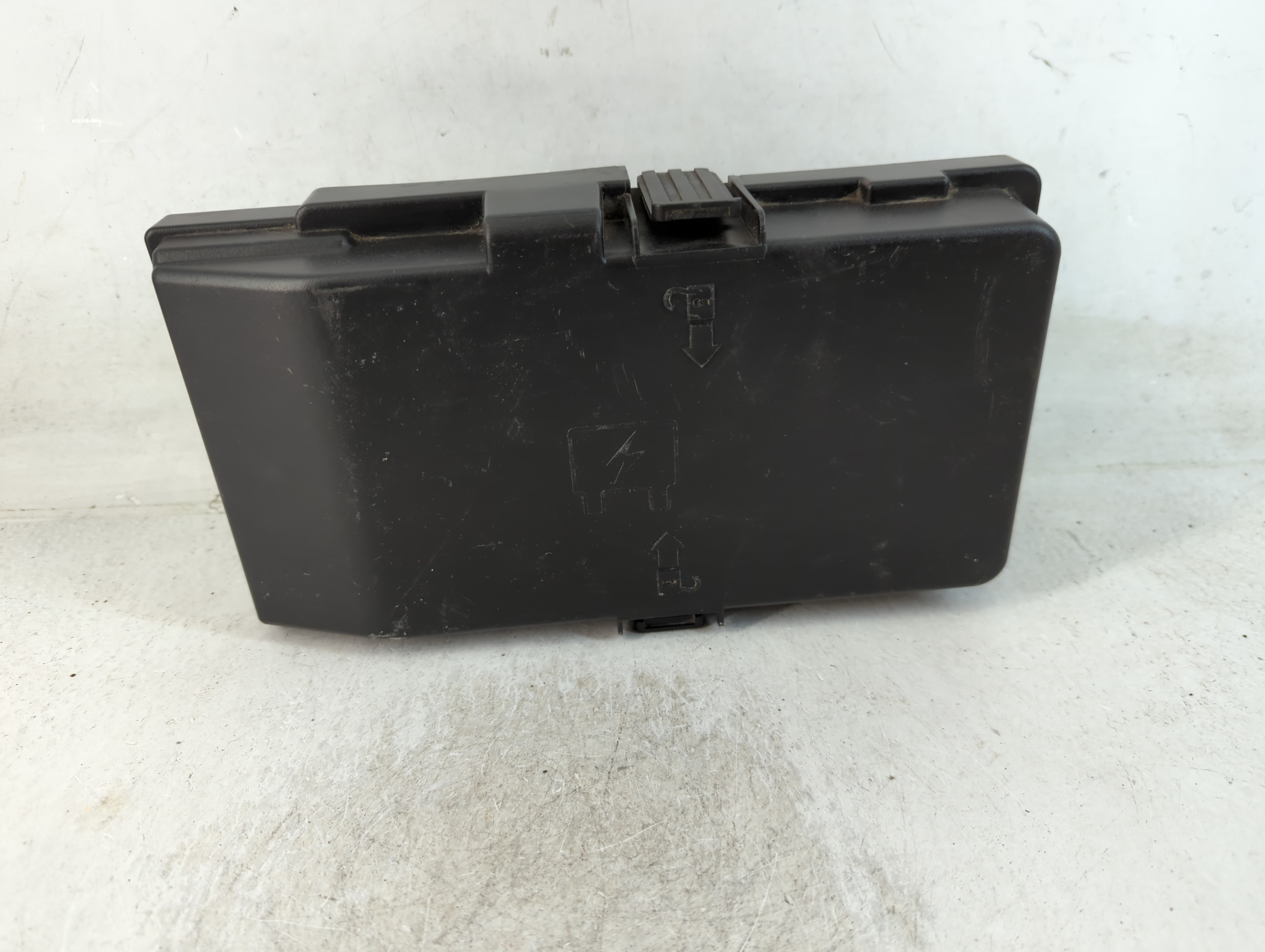 2015-2015 Jeep Cherokee Body Control Module Bcm Inner Cabin Fuse Box 792099 - Oemusedautoparts1.com