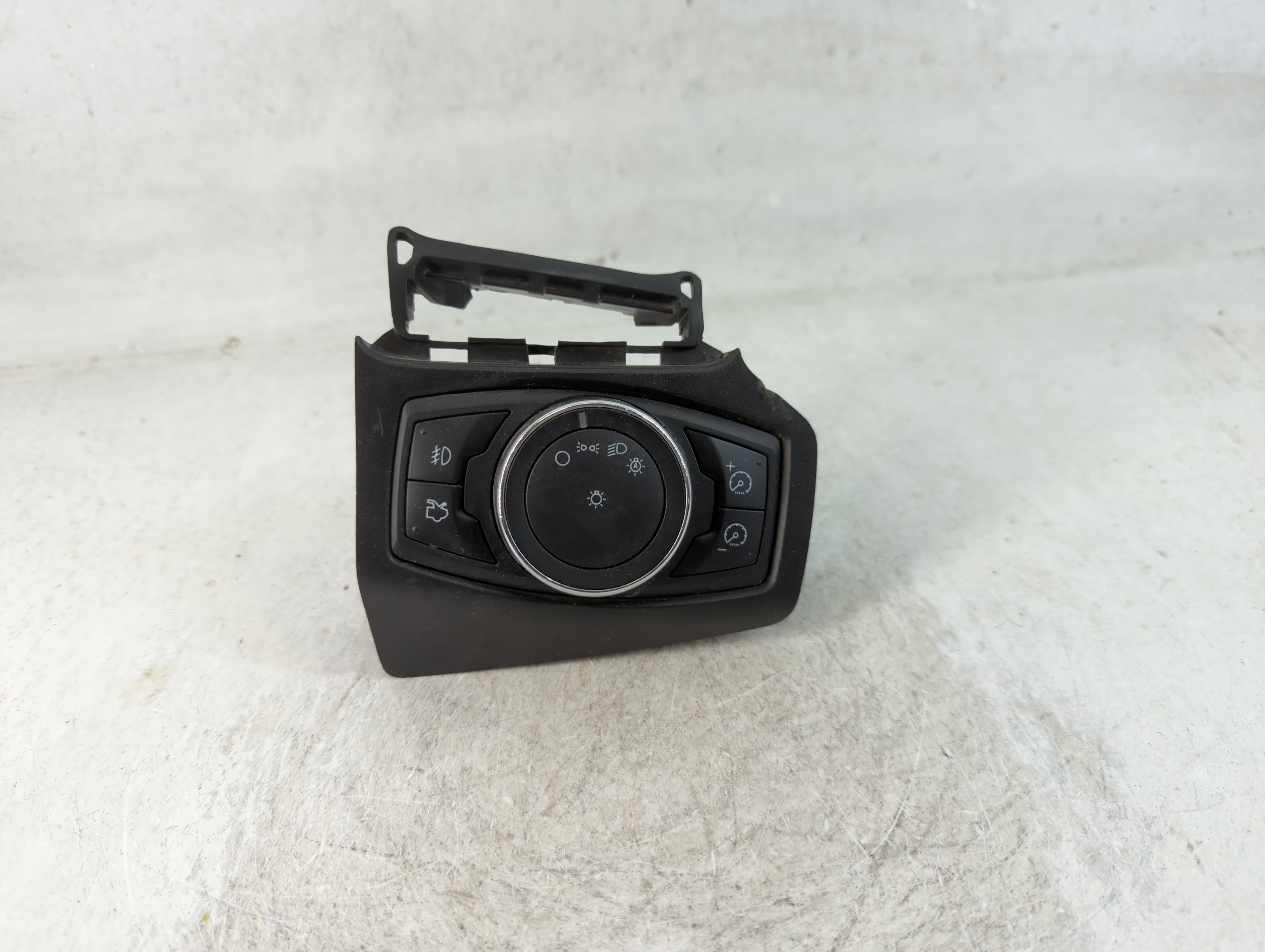 Picture of 2013 Ford Focus Headlight Lamp Control Switch 792105