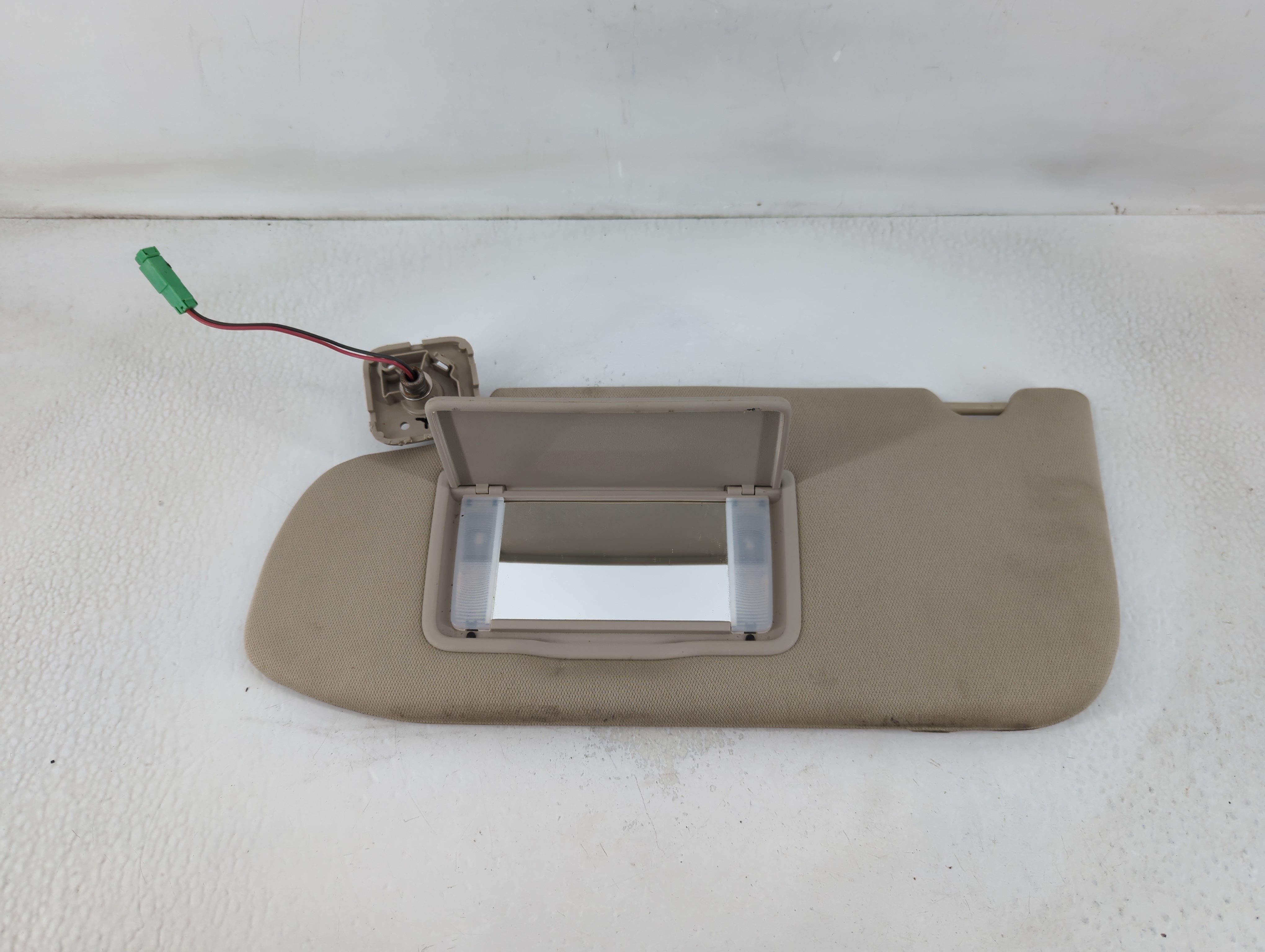 2012-2012 Ford Taurus Driver Sun Visor Mirror Left Sunvisor Beige 792156 - Oemusedautoparts1.com