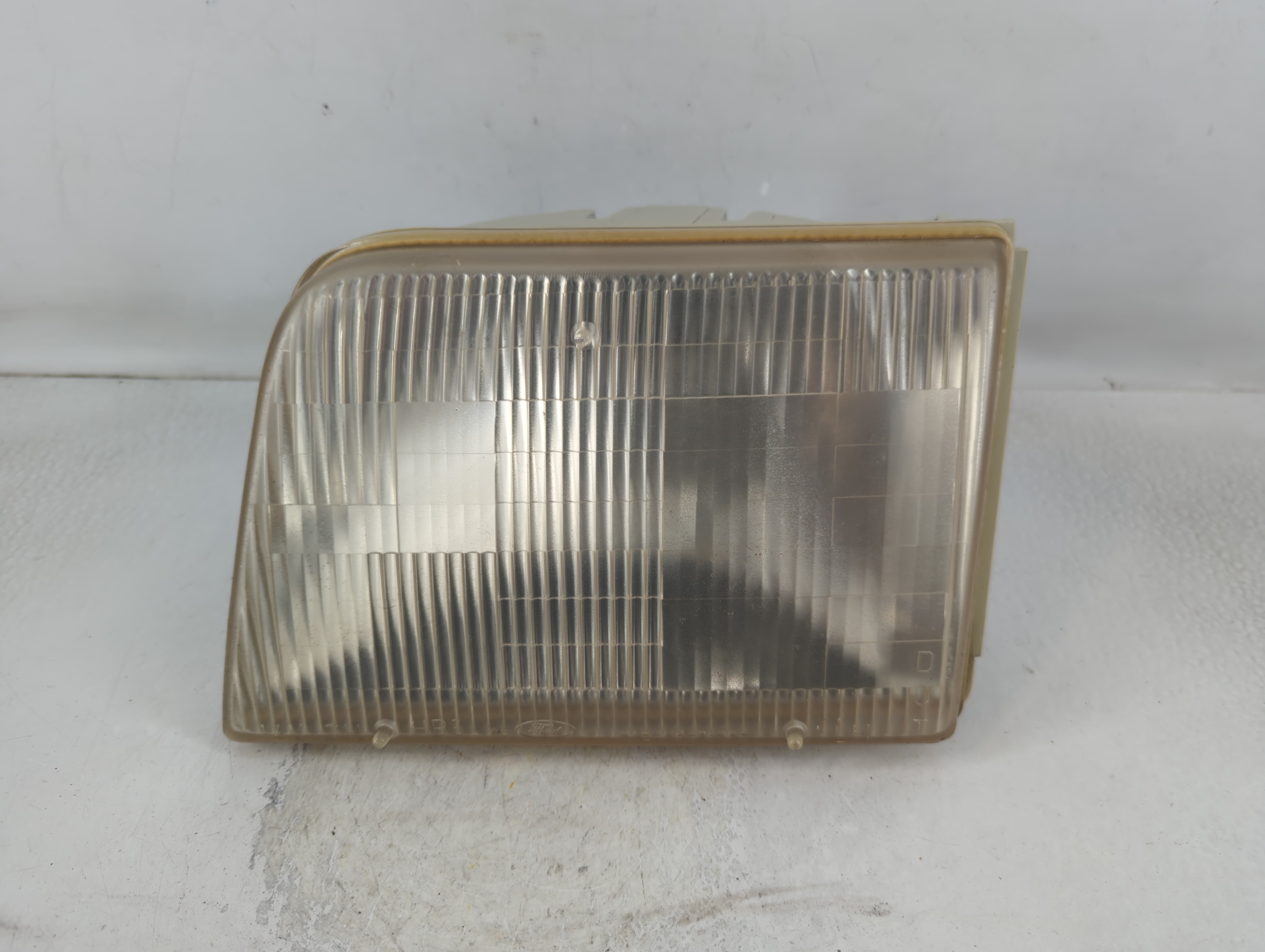 Picture of 1993-1997 Ford Ranger Driver Left Oem Head Light Headlight Lamp 792175