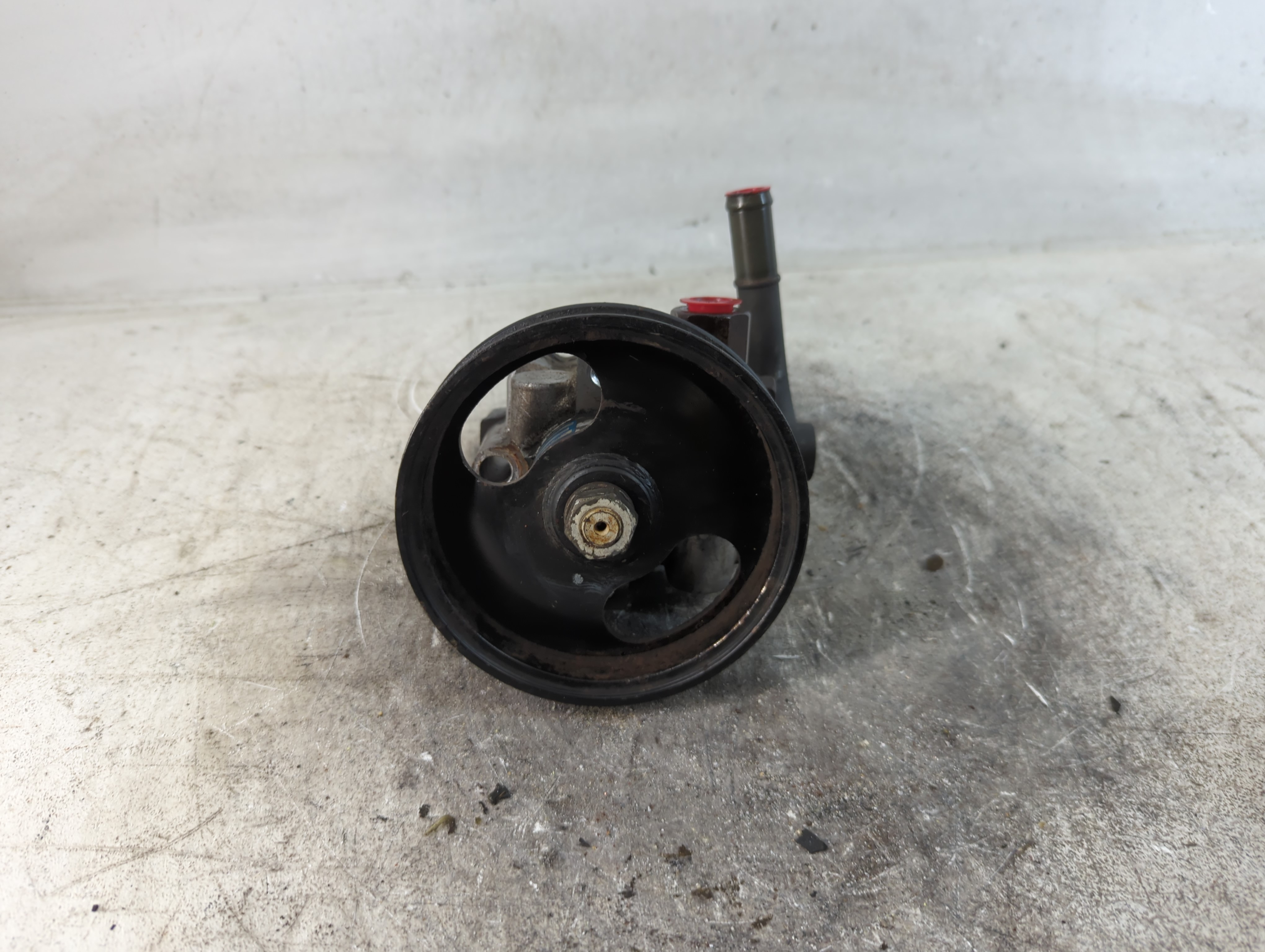 Picture of 2000-2001 Kia Sephia Power Steering Column Pump Oem 792257