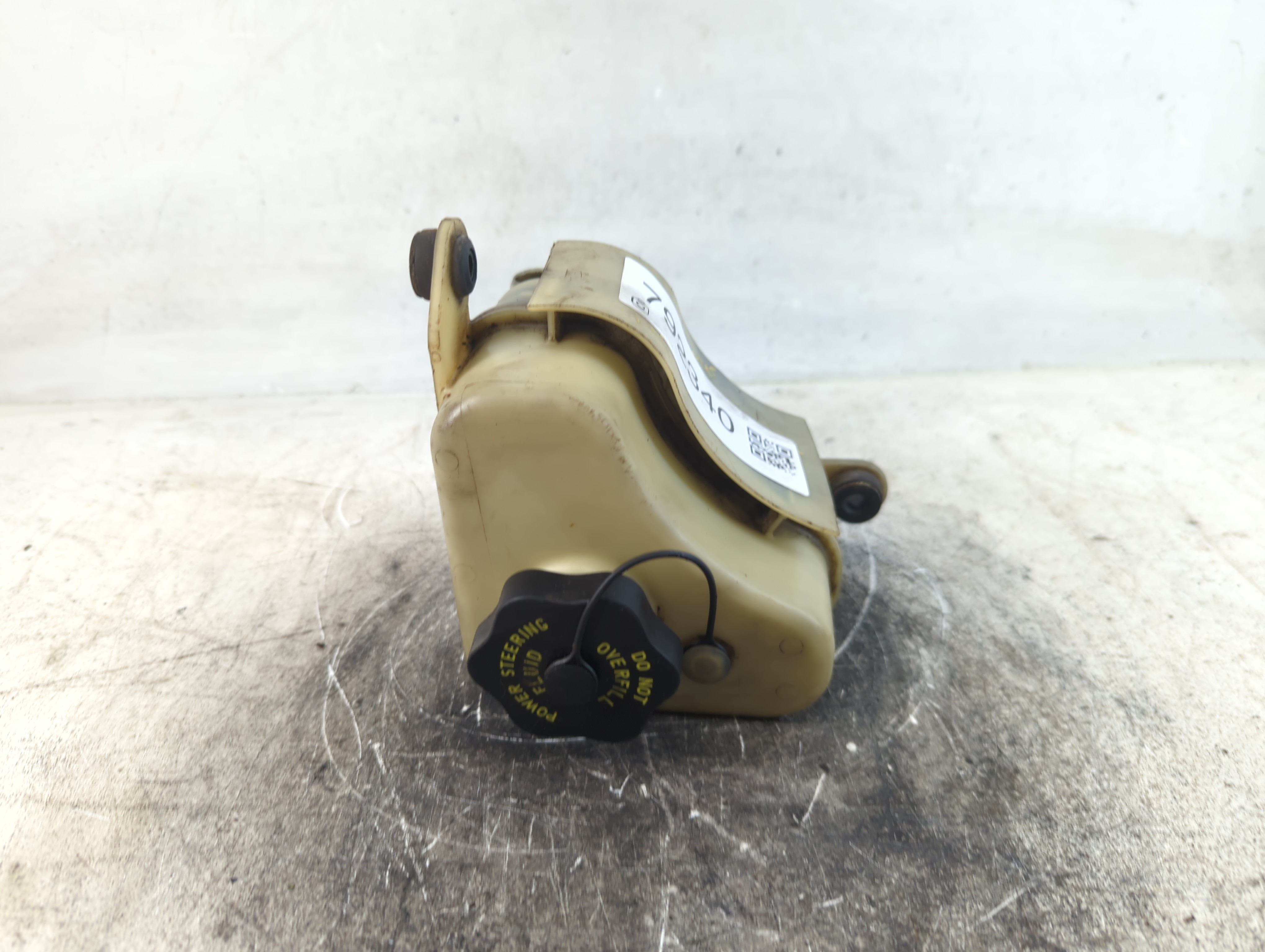 1999 Ford Explorer Power Steering Reservoir 792340 - Oemusedautoparts1.com