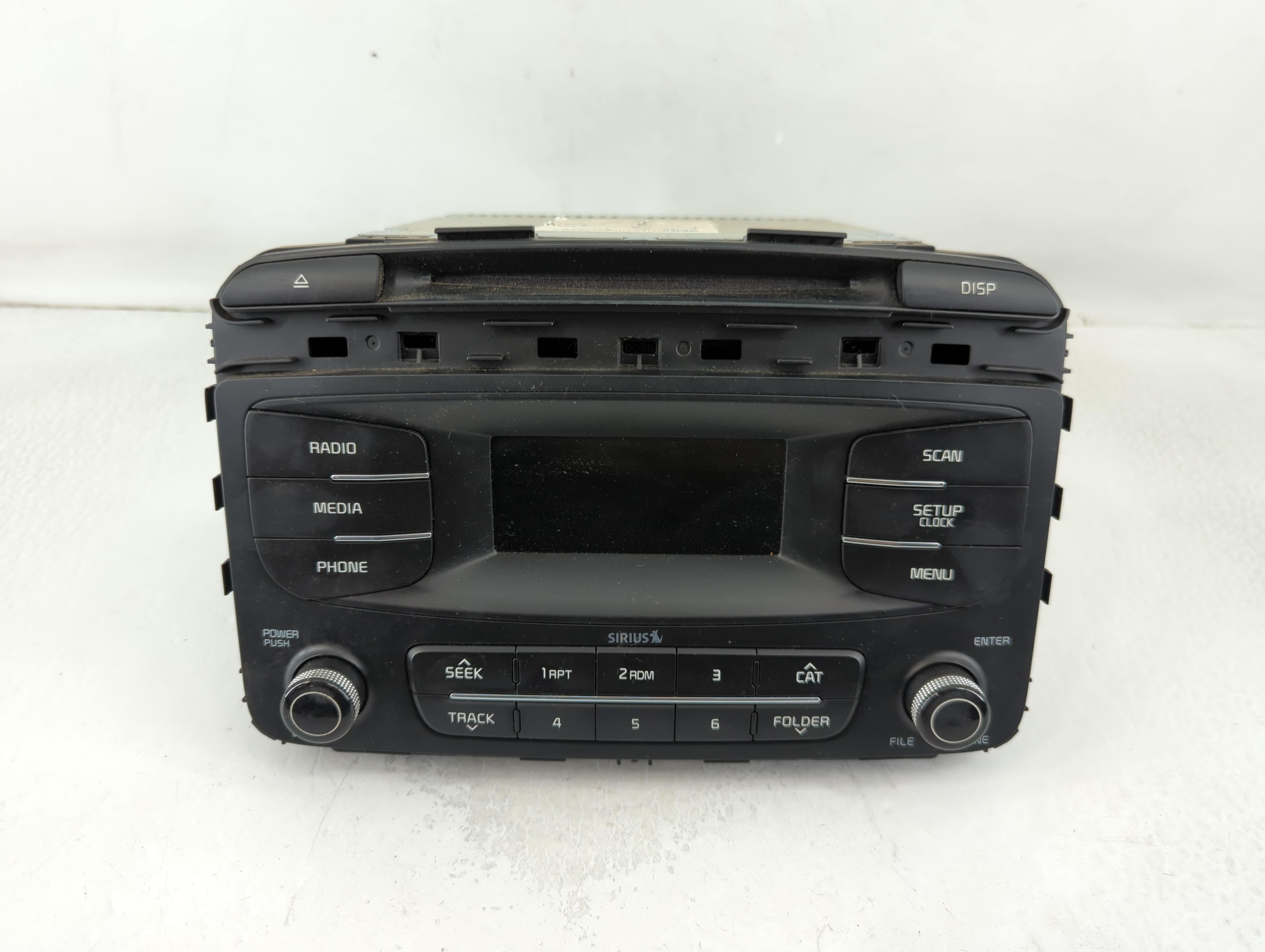 2016-2018 Kia Sorento Am Fm Cd Player Radio Receiver 792352 - Oemusedautoparts1.com