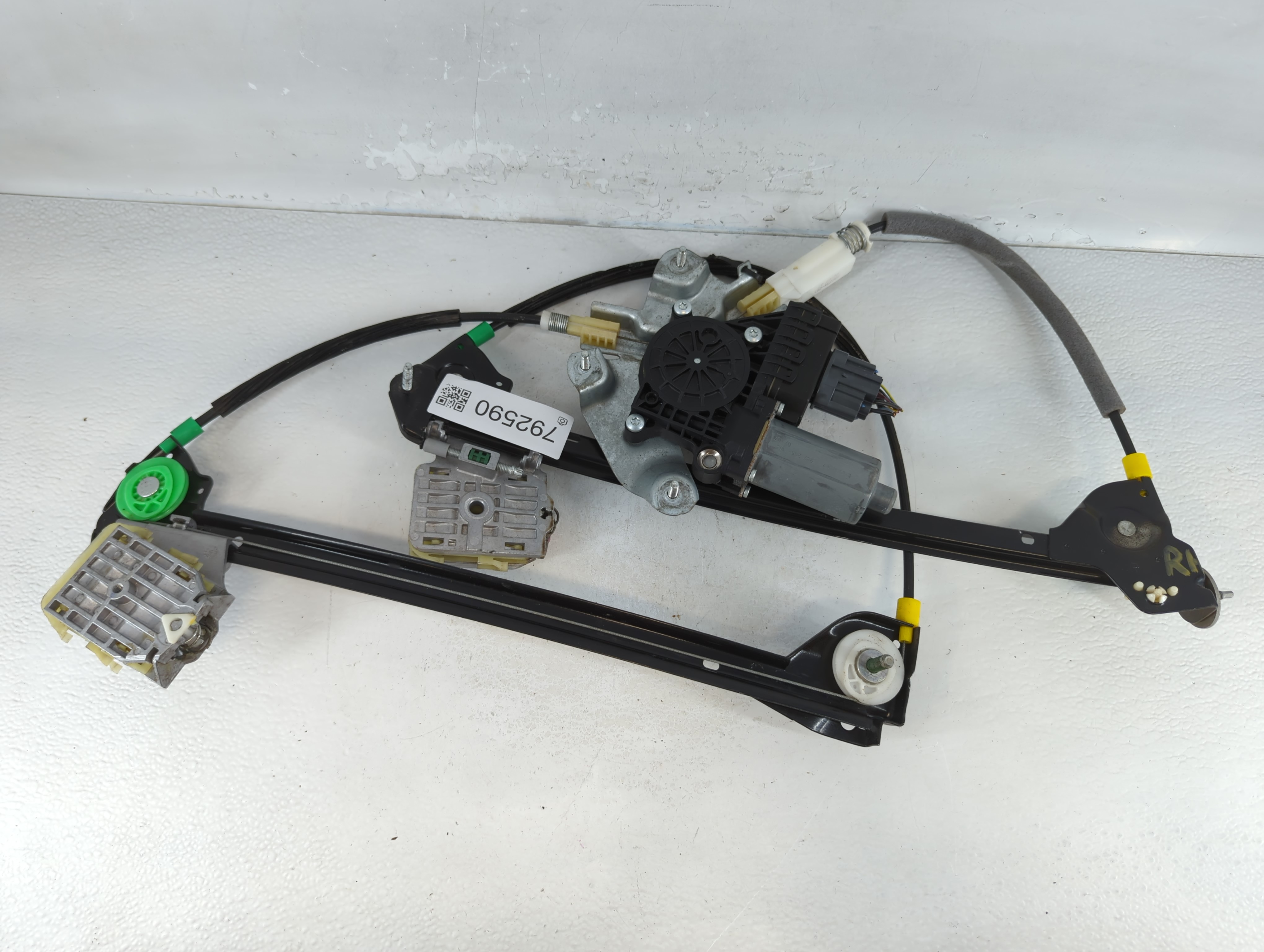 Picture of 2005-2009 Ford Mustang Passenger Front Right Power Window Motor 792590