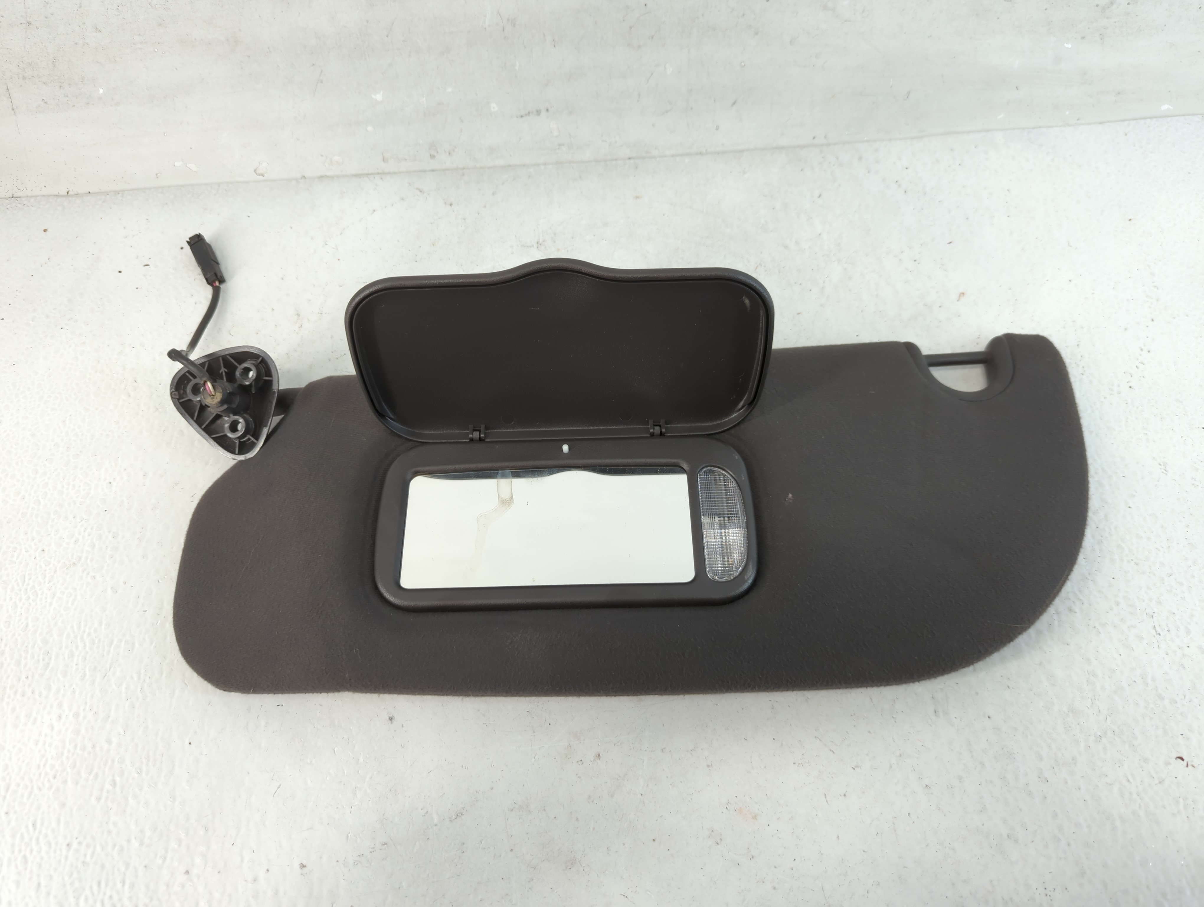 Picture of 2005-2011 Lincoln Town Car Passenger Sun Visor Mirror Right Sunvisor 792769